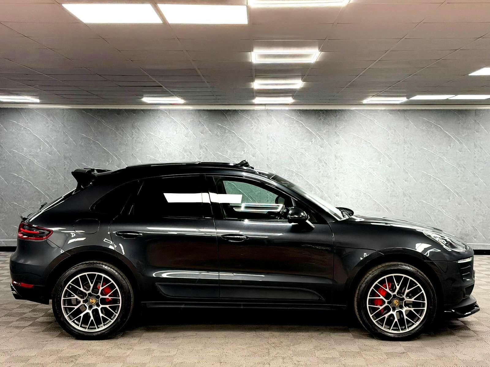 2017 Porsche Macan - Thumbnail 25