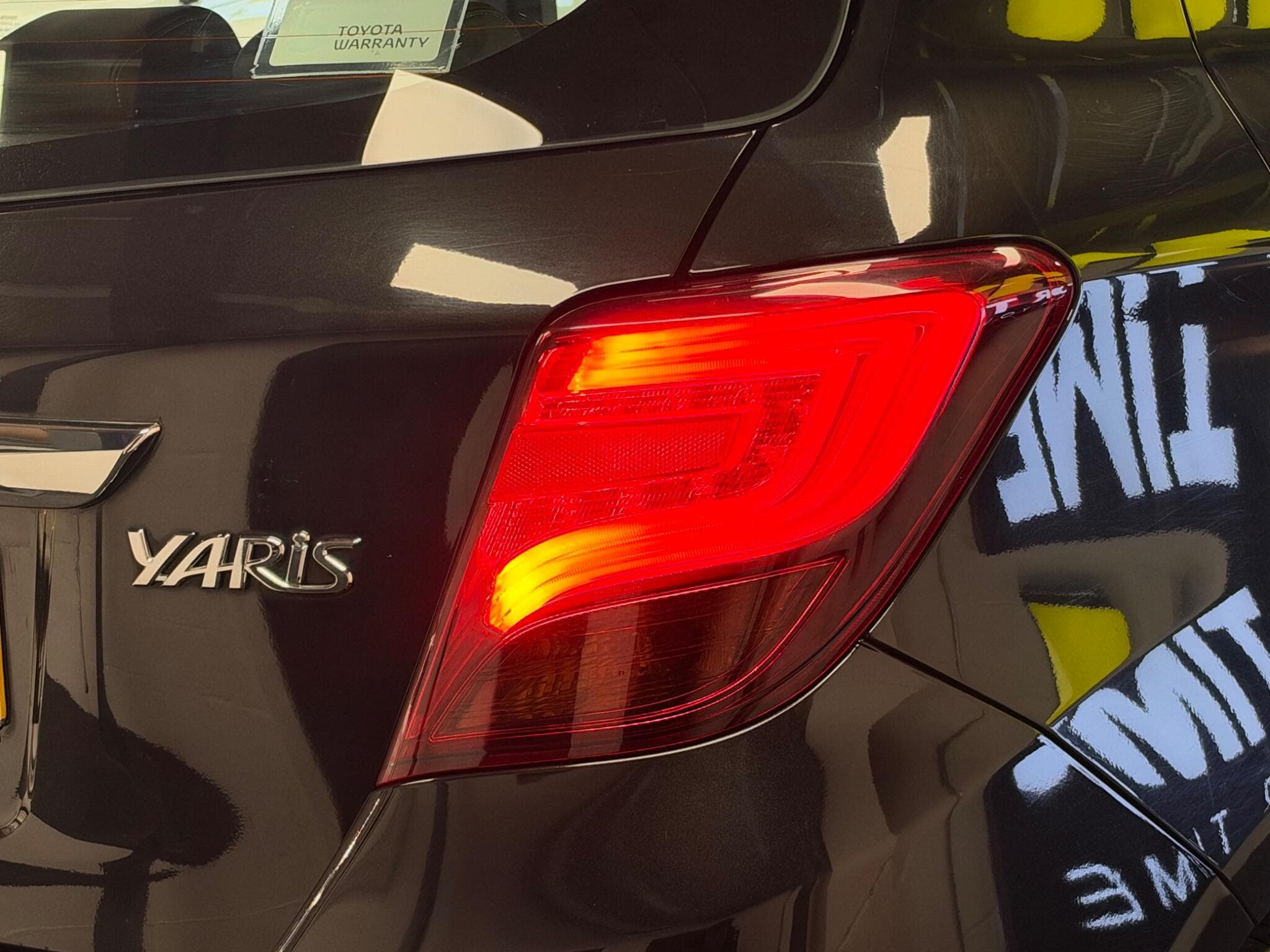 2014 Toyota Yaris - Thumbnail 40