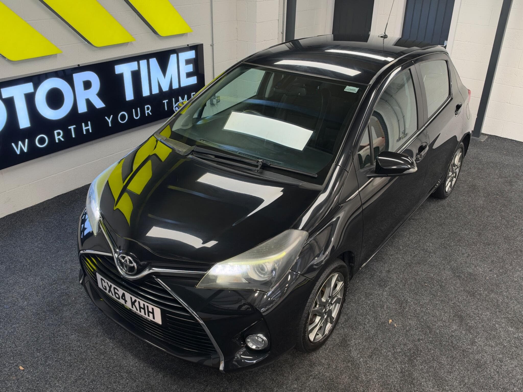 2014 Toyota Yaris - Thumbnail 5