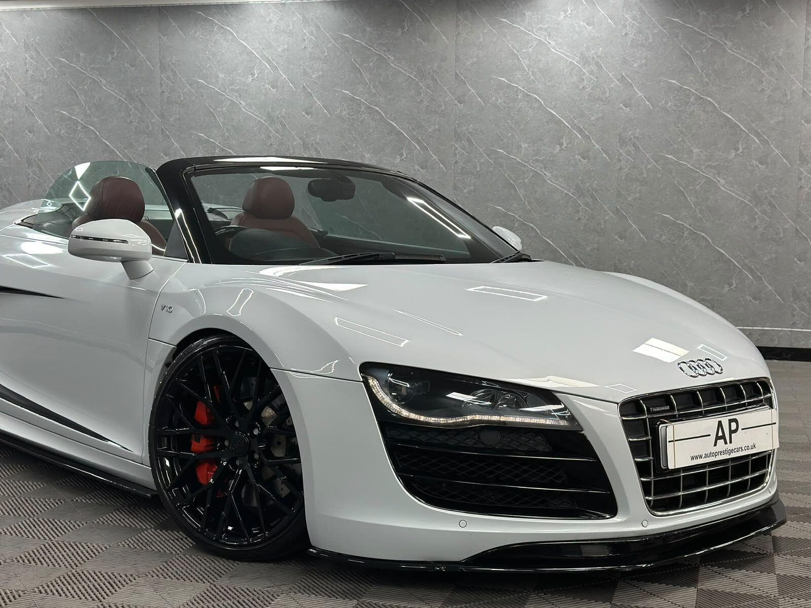 2010 Audi R8 - Thumbnail 18