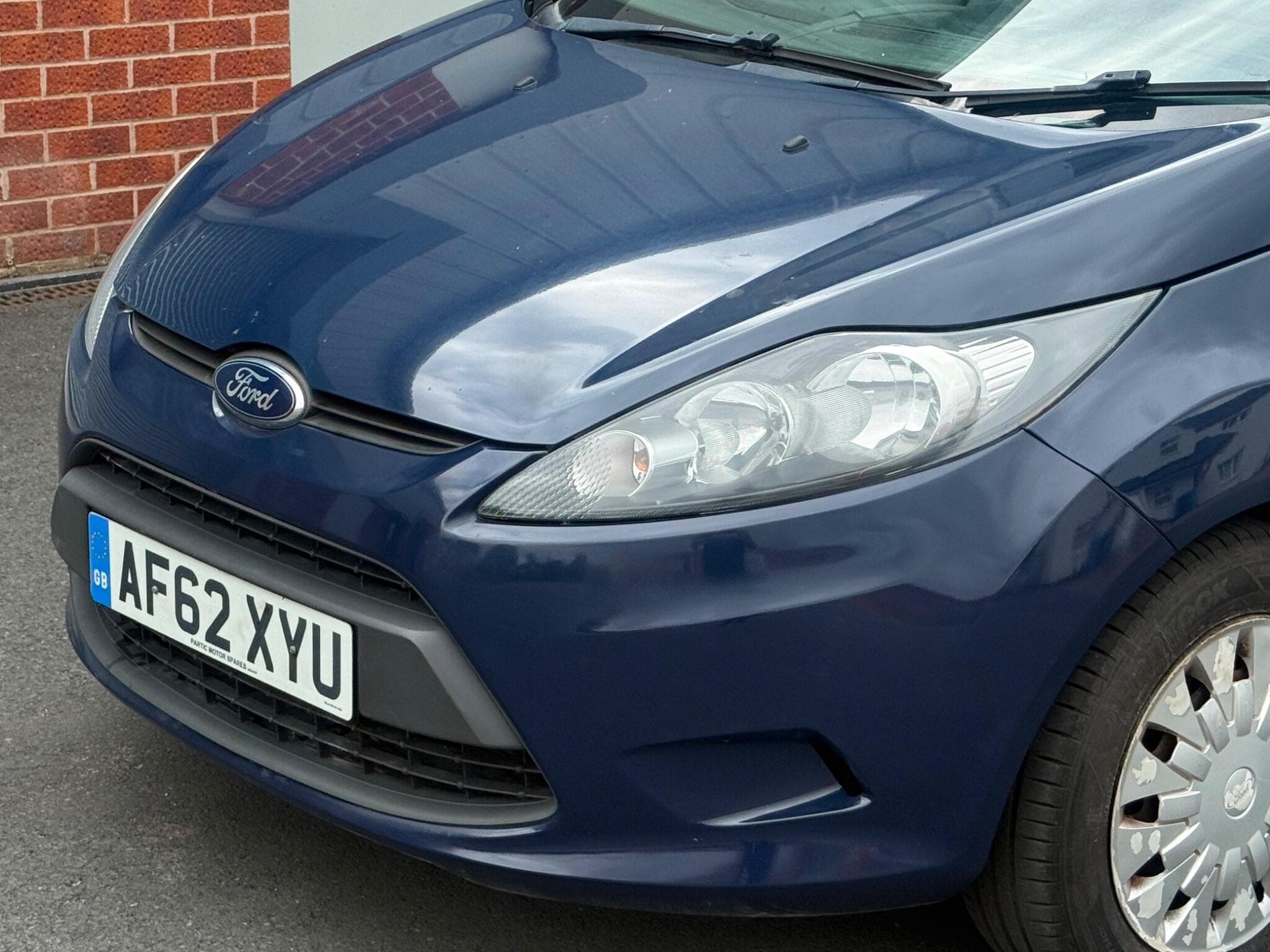 2012 Ford Fiesta Van - Thumbnail 7