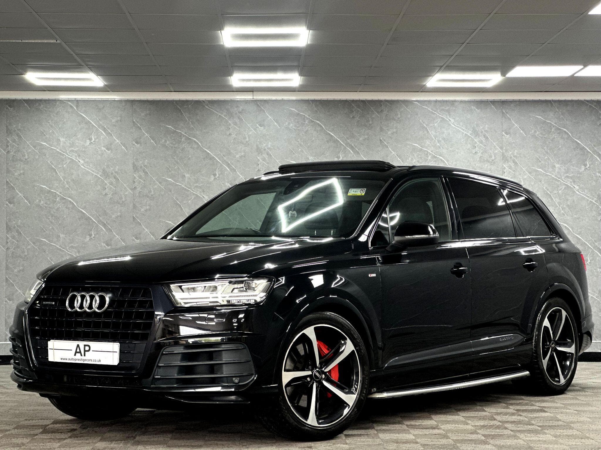 2019 Audi Q7 - Image 2