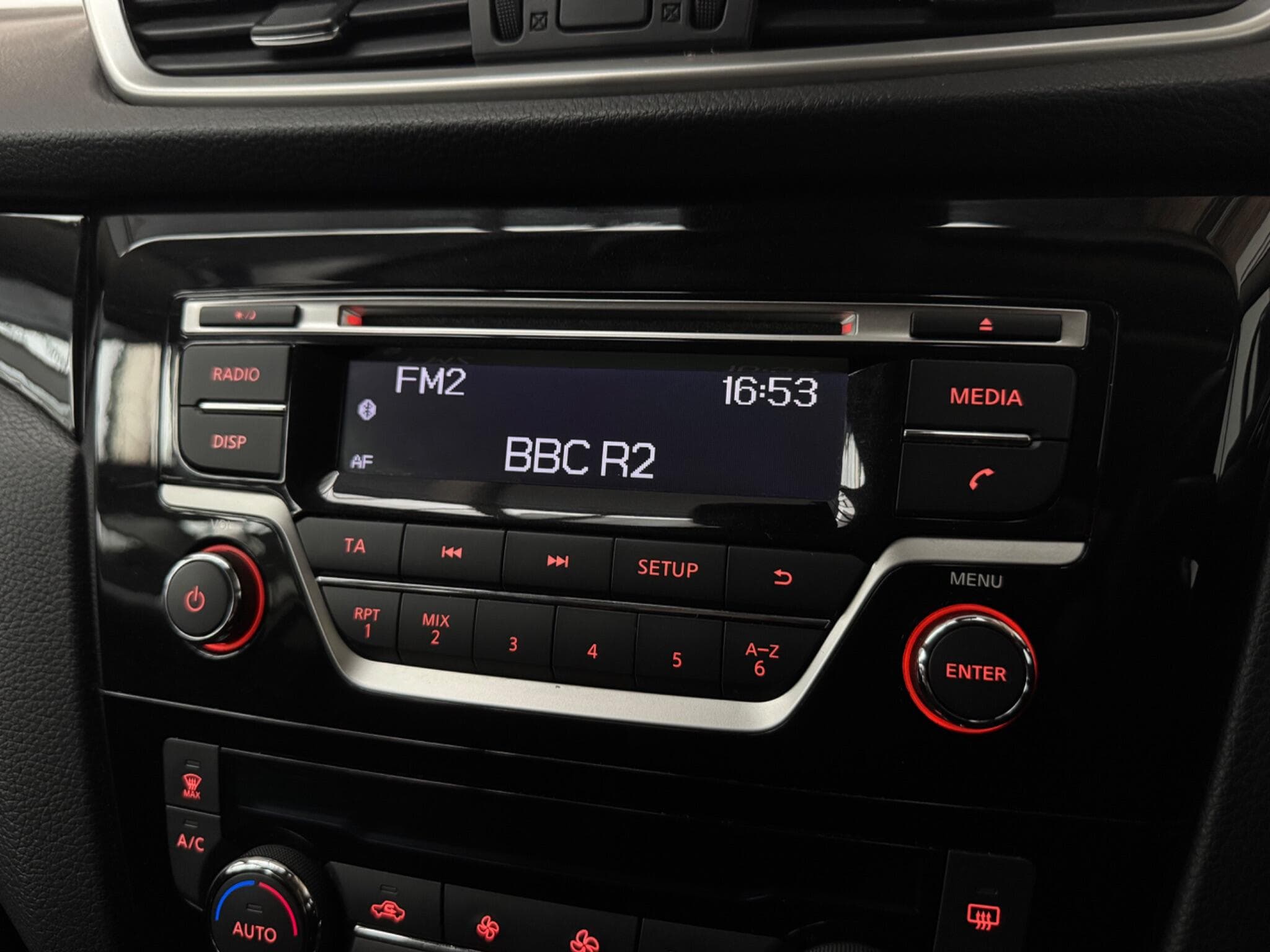 2014 Nissan Qashqai - Thumbnail 14