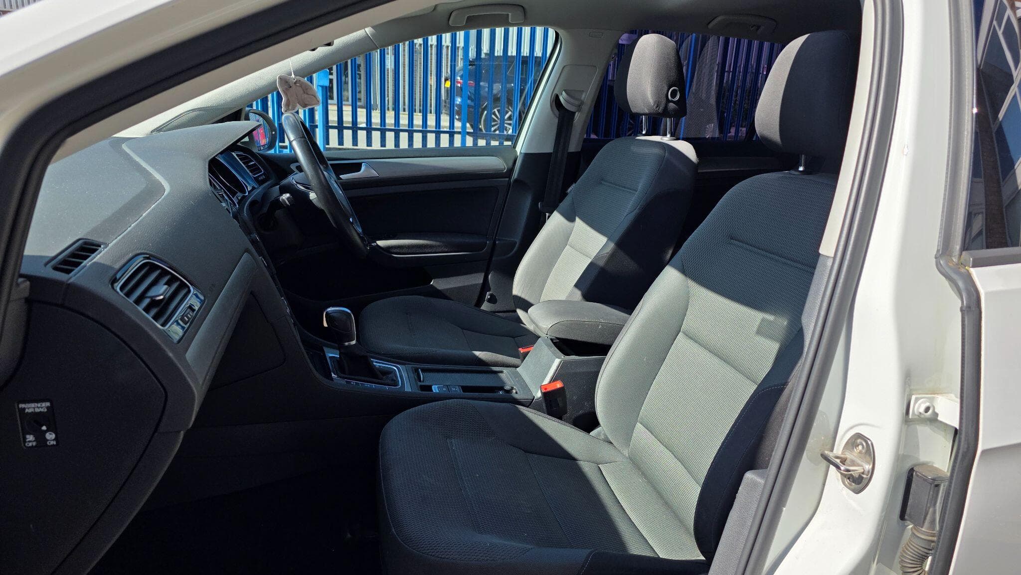 2015 Volkswagen Golf - Thumbnail 17