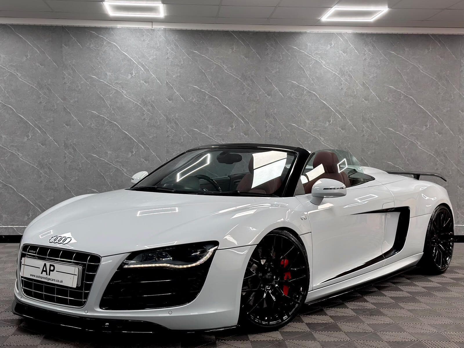 2010 Audi R8 - Thumbnail 22