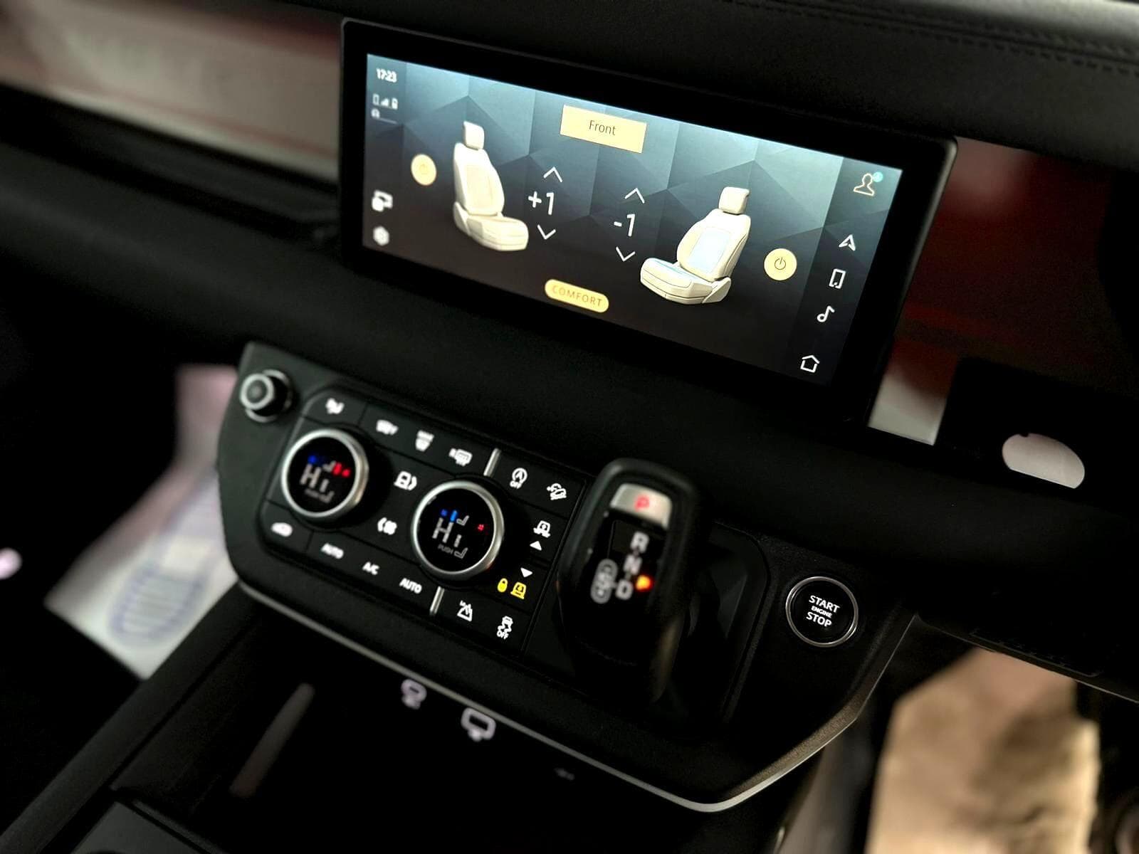 2024 Land Rover Defender 110 - Thumbnail 47