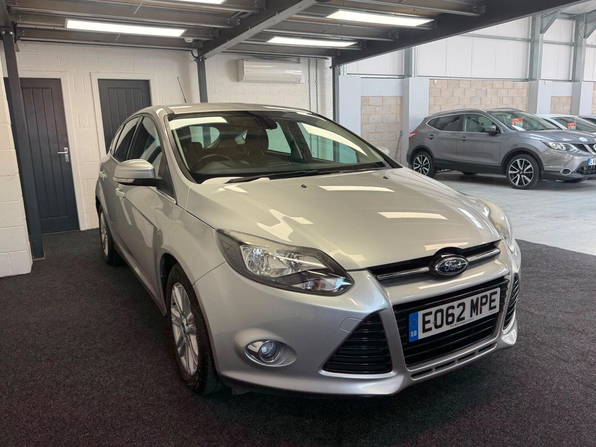 2012 Ford Focus - Thumbnail 3