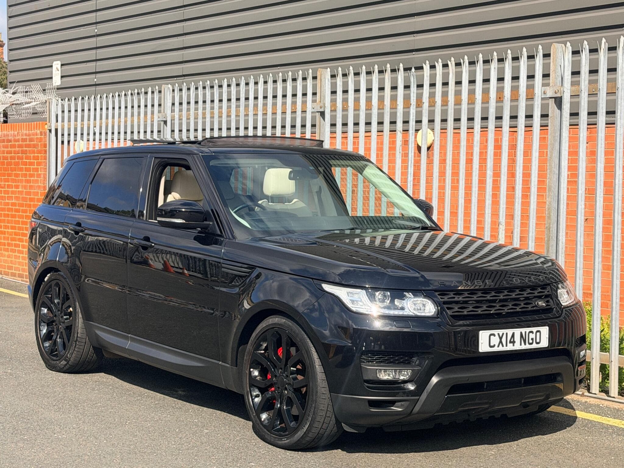 2014 Land Rover Range Rover Sport - Main