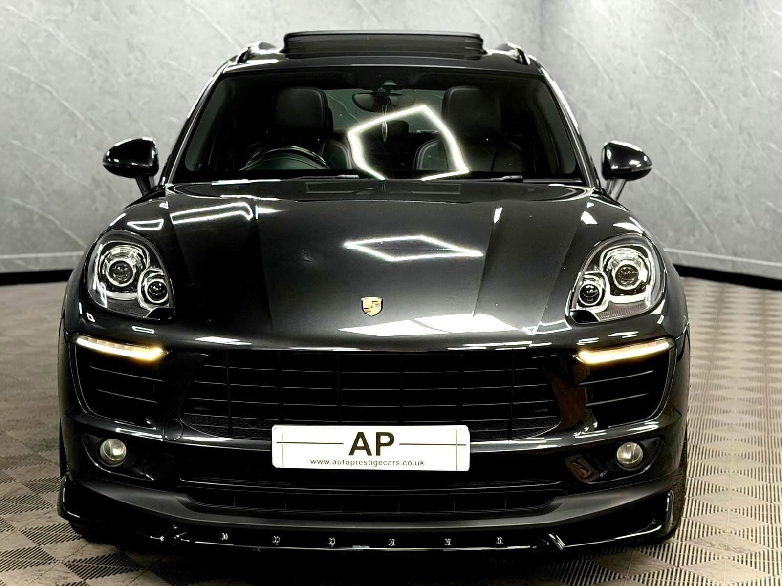 2017 Porsche Macan - Thumbnail 12