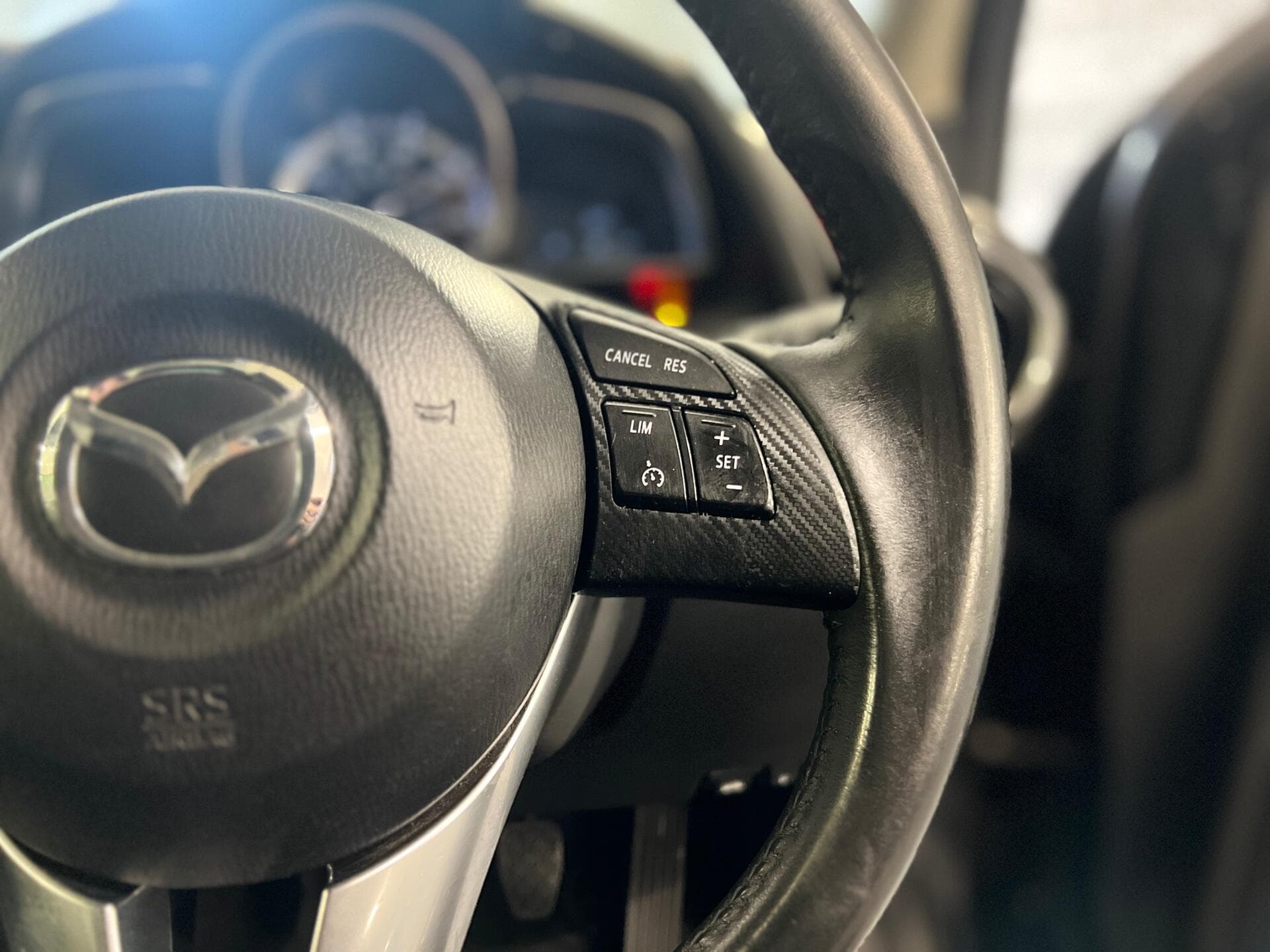 2016 Mazda Mazda2 - Thumbnail 28