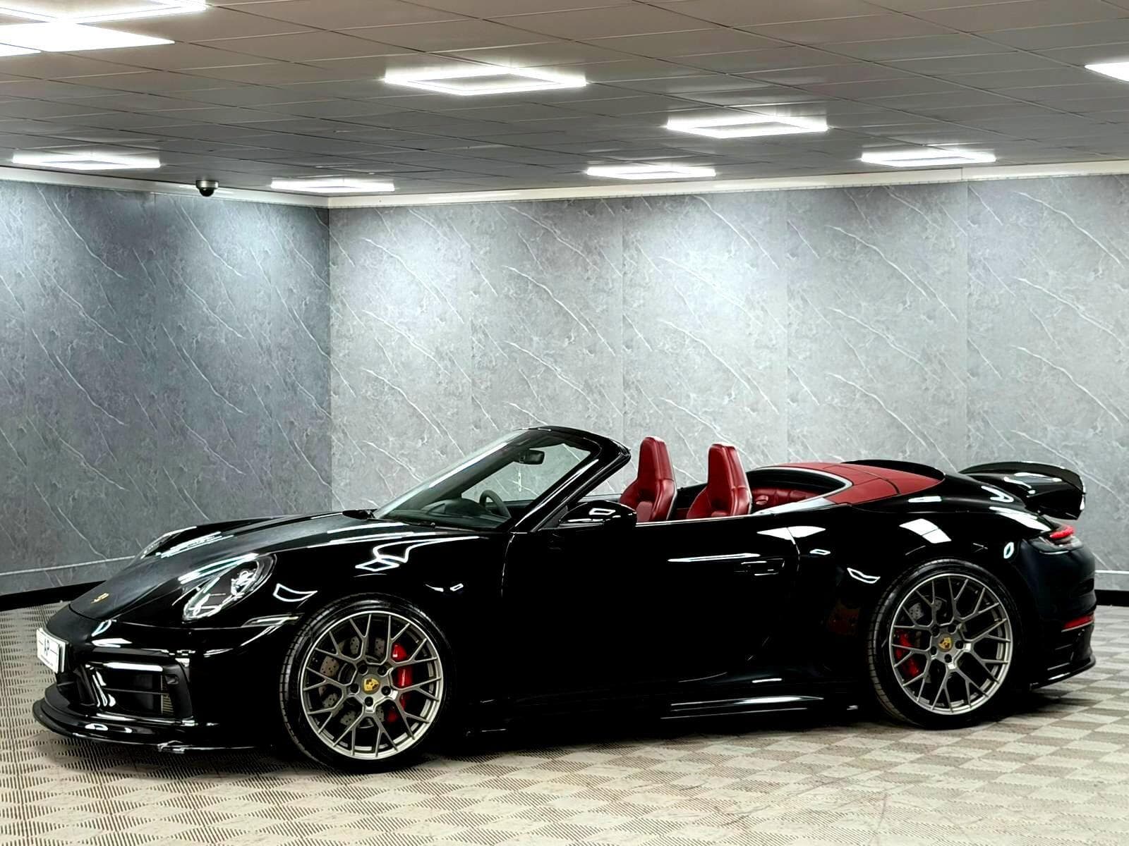 2020 Porsche 911 - Thumbnail 19