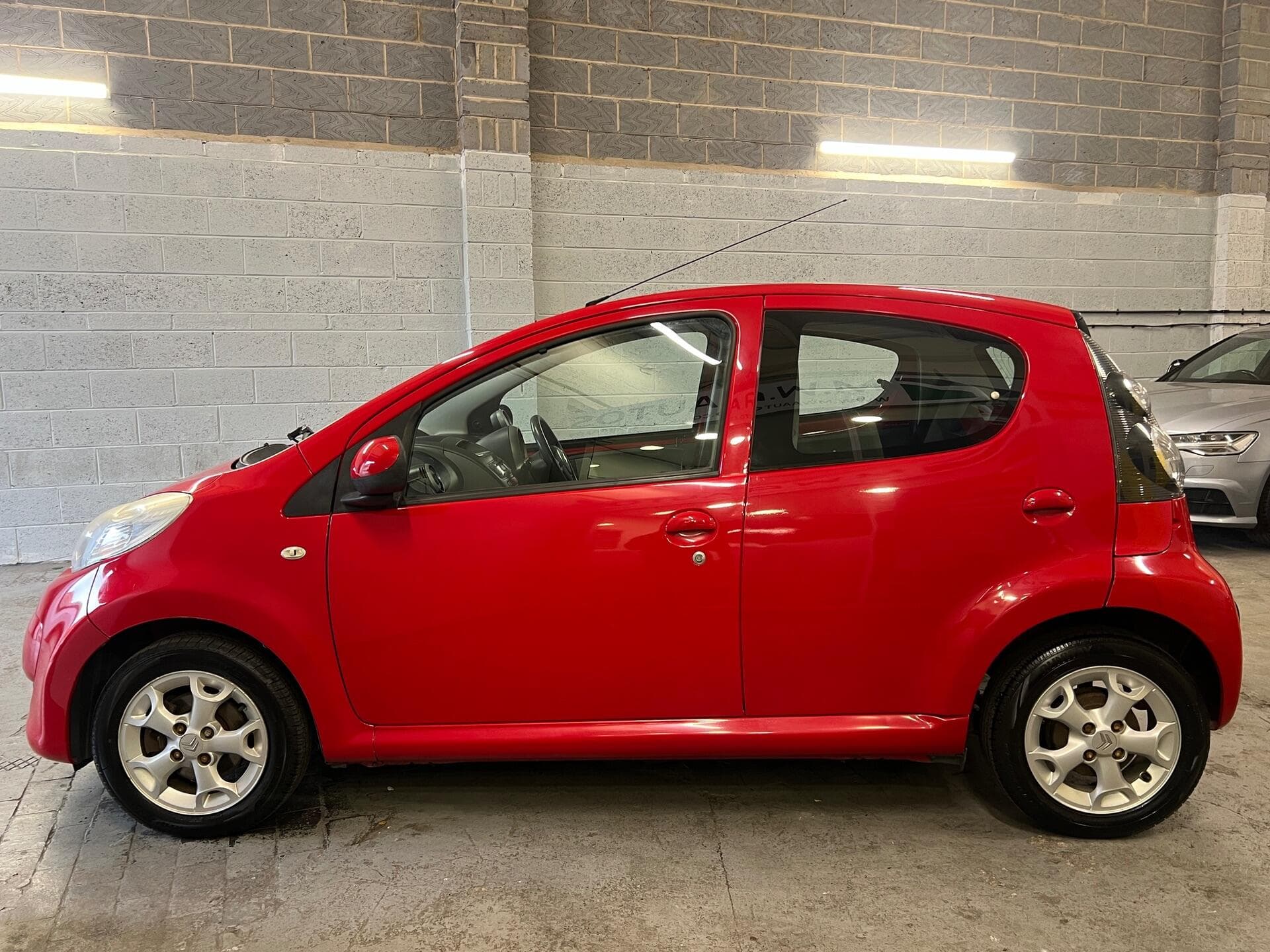 2012 Citroen C1 - Thumbnail 9
