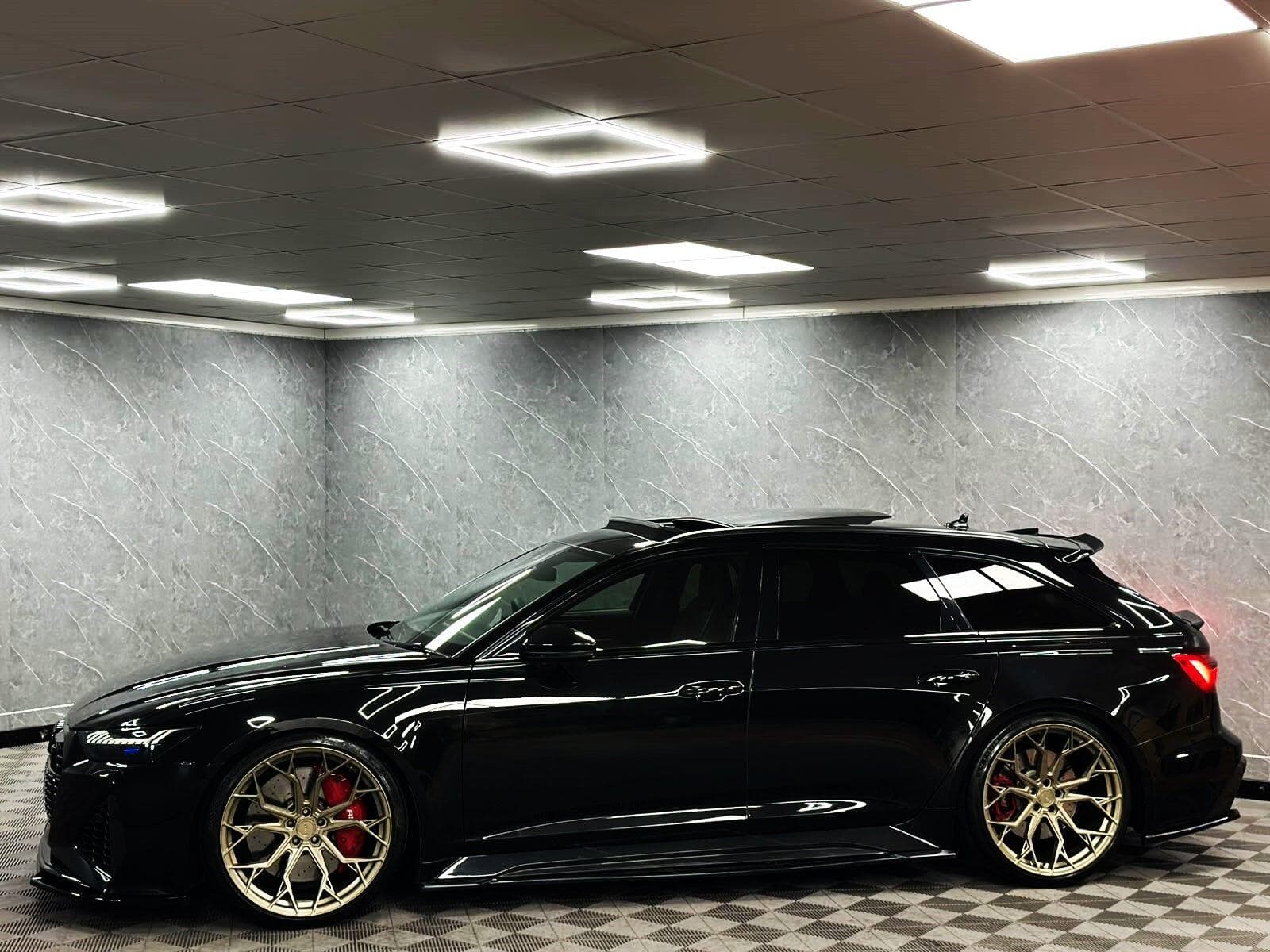 2020 Audi RS6 Avant - Image 4