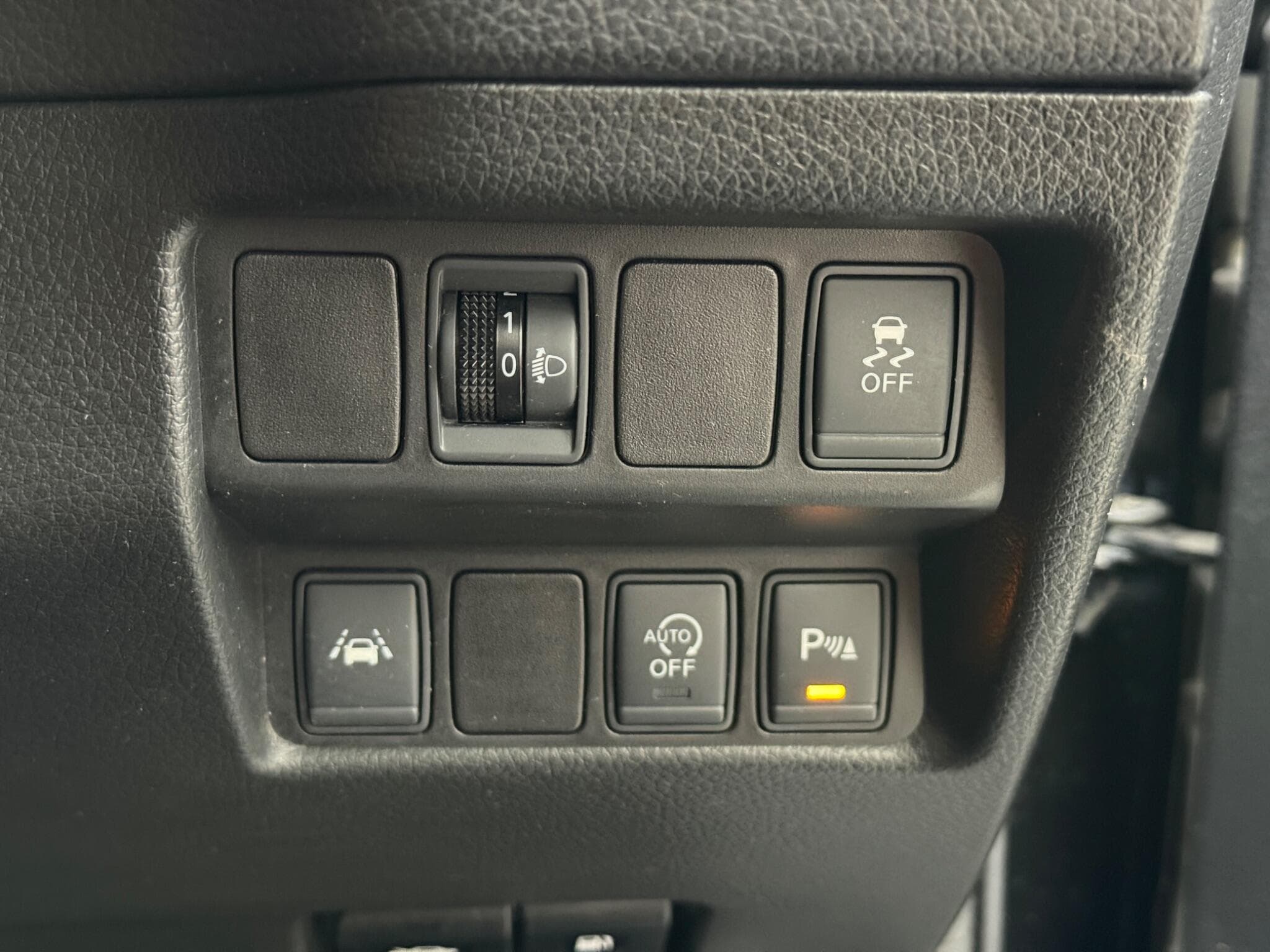 2015 Nissan Qashqai - Thumbnail 14