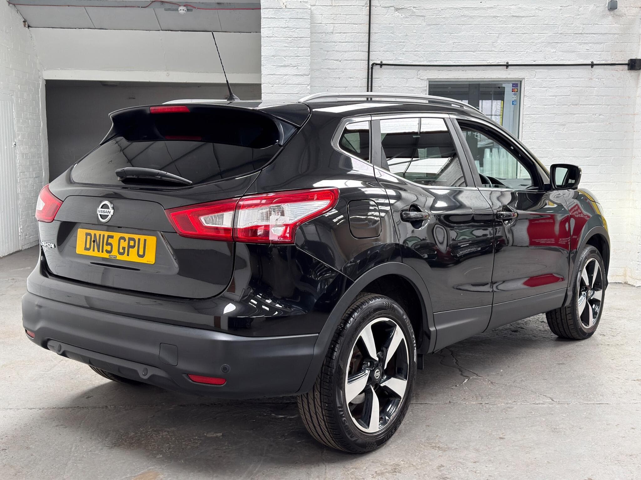 2015 Nissan Qashqai - Thumbnail 8