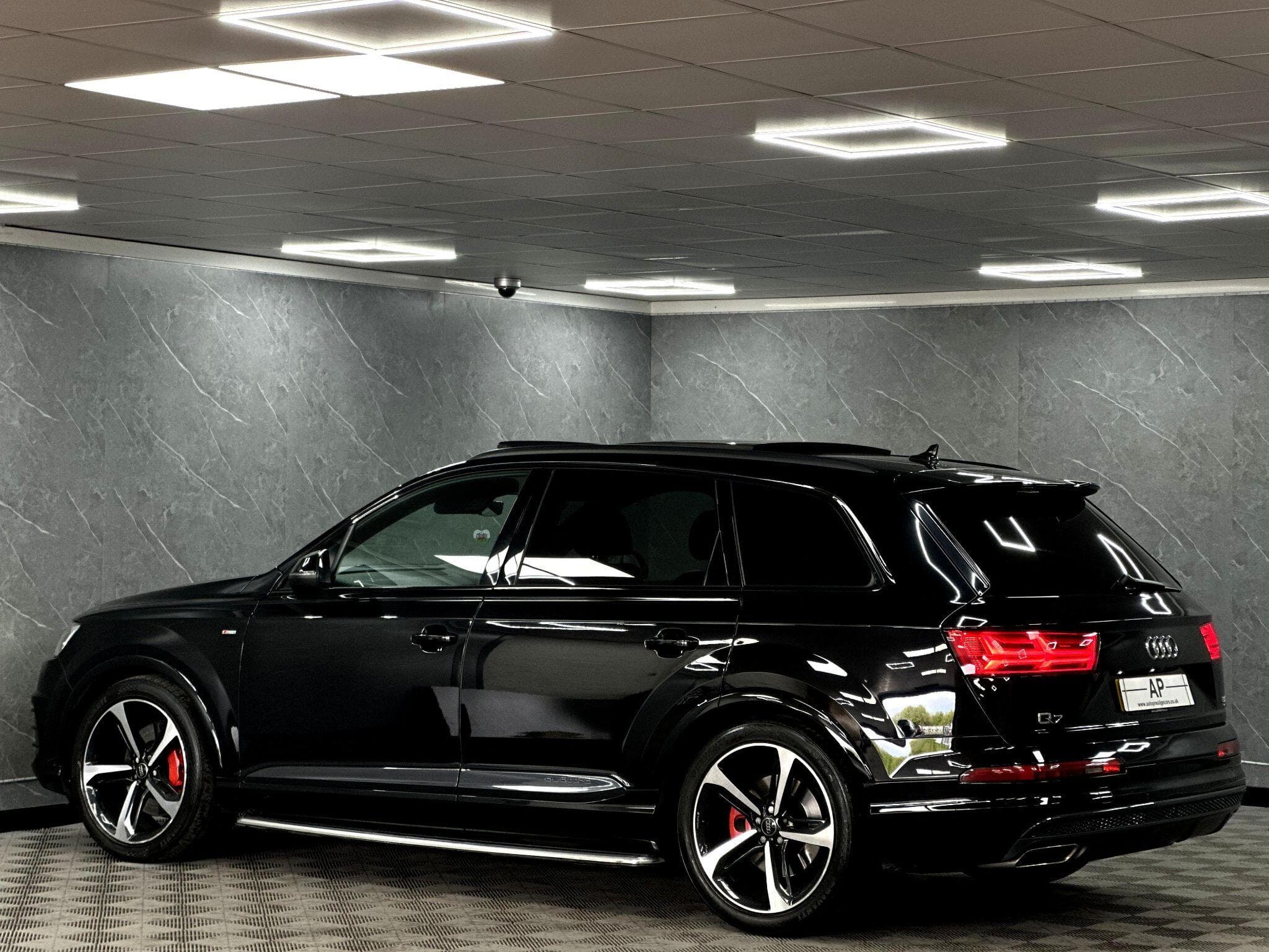 2019 Audi Q7 - Thumbnail 27