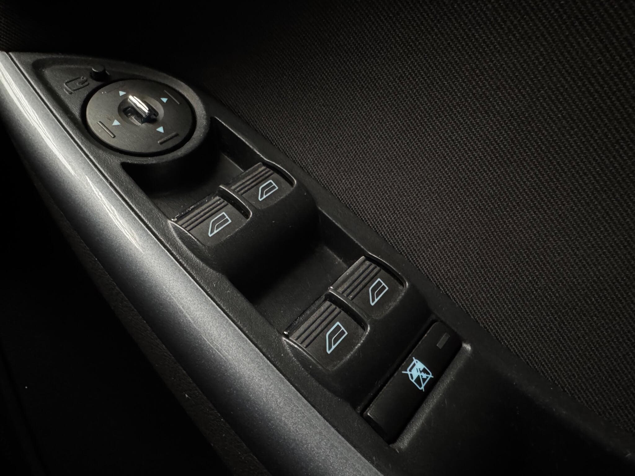 2014 Ford Focus - Thumbnail 23
