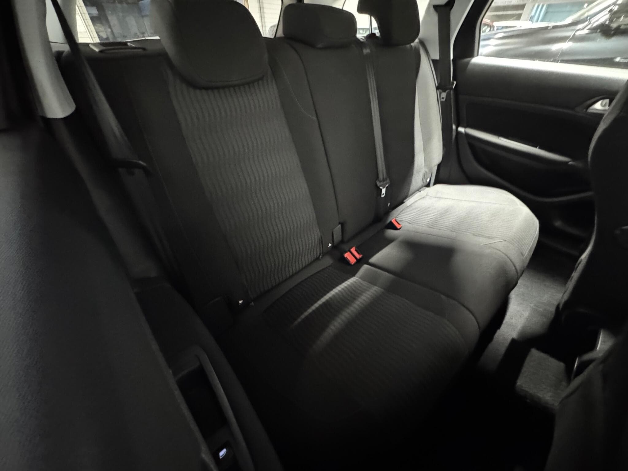 2016 Peugeot 308 SW - Thumbnail 12