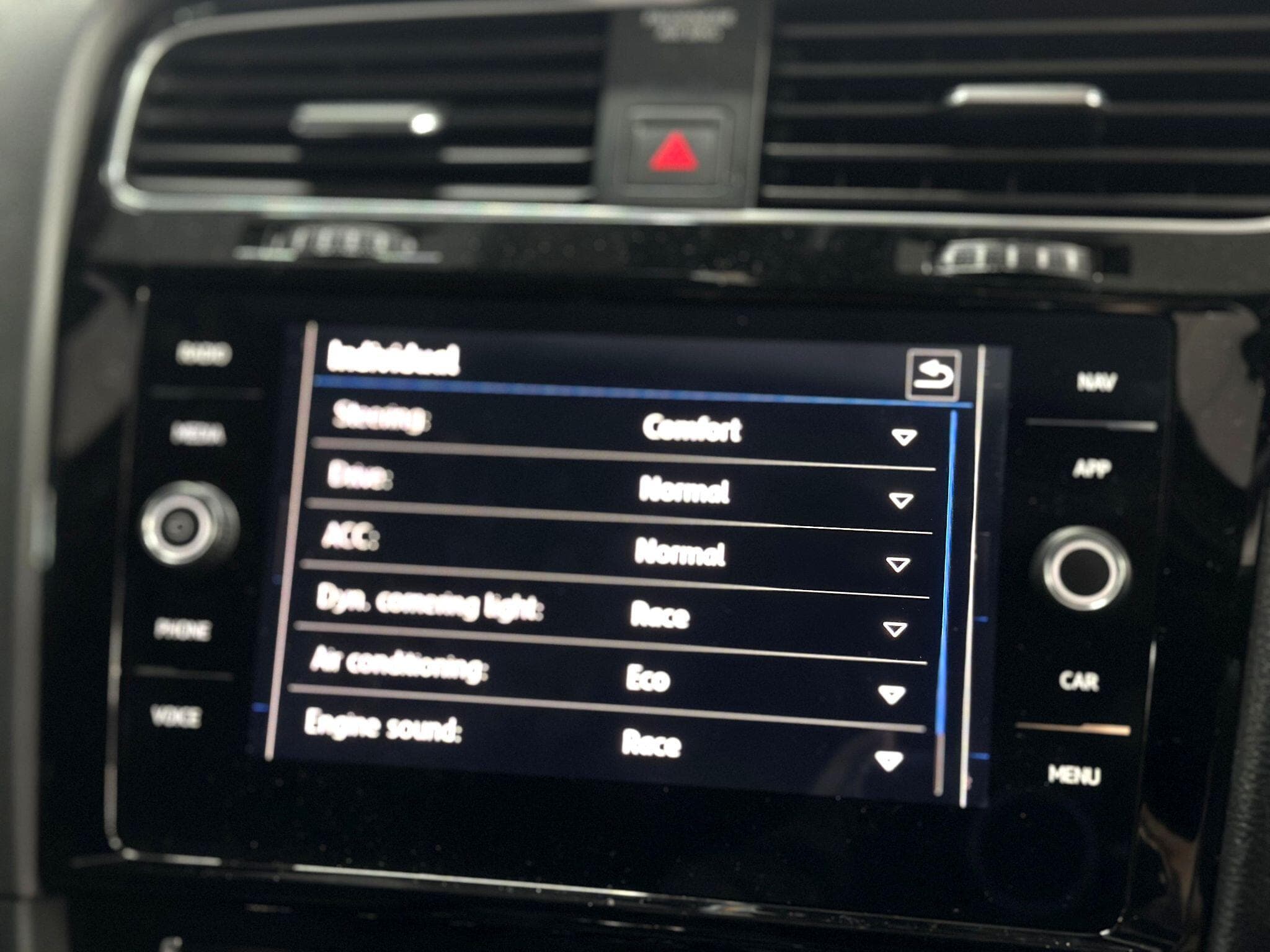 2019 Volkswagen Golf - Thumbnail 33