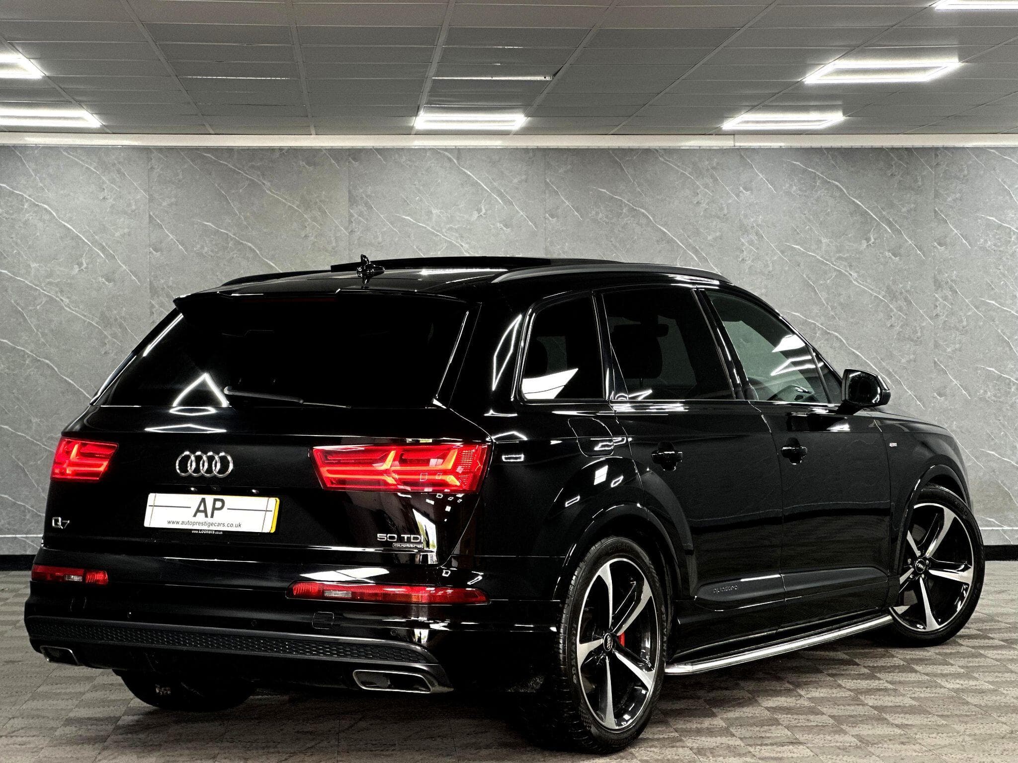 2019 Audi Q7 - Thumbnail 16