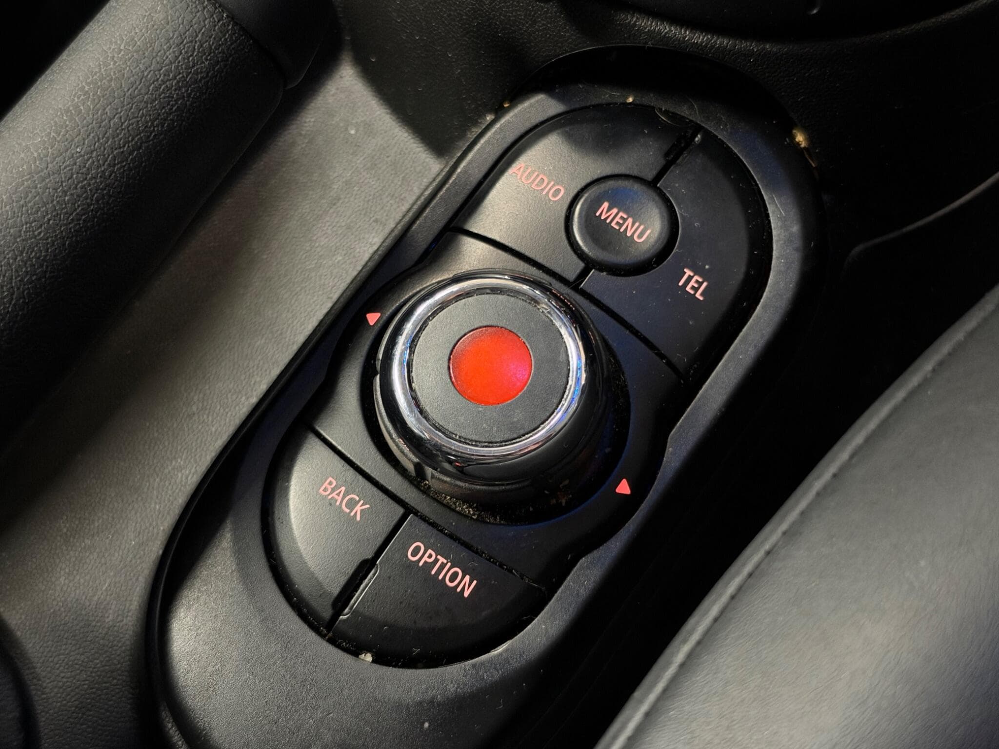2017 MINI Hatch - Thumbnail 20