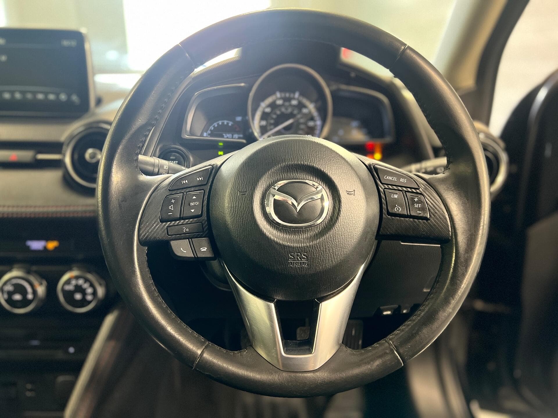 2016 Mazda Mazda2 - Thumbnail 26
