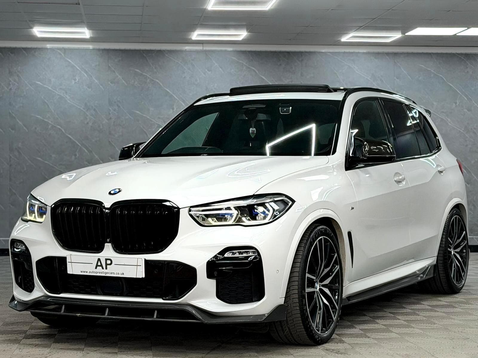 2018 BMW X5 - Thumbnail 7