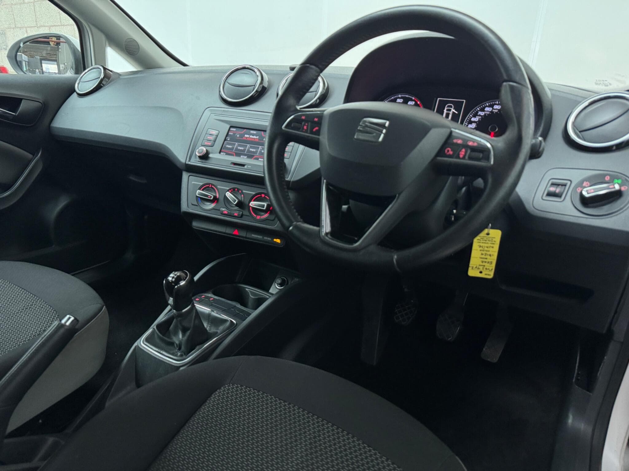 2016 SEAT Ibiza - Thumbnail 4