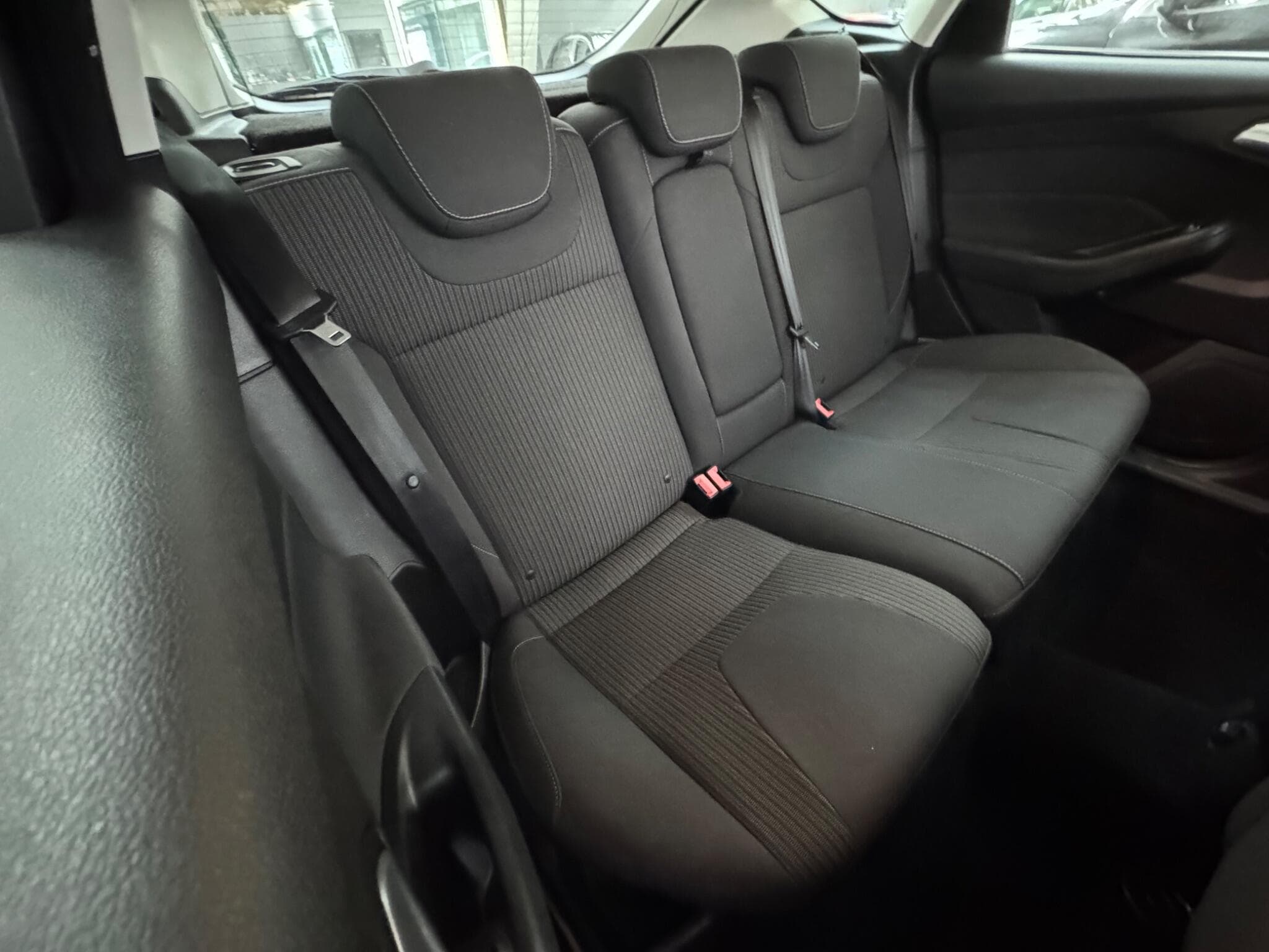 2014 Ford Focus - Thumbnail 12