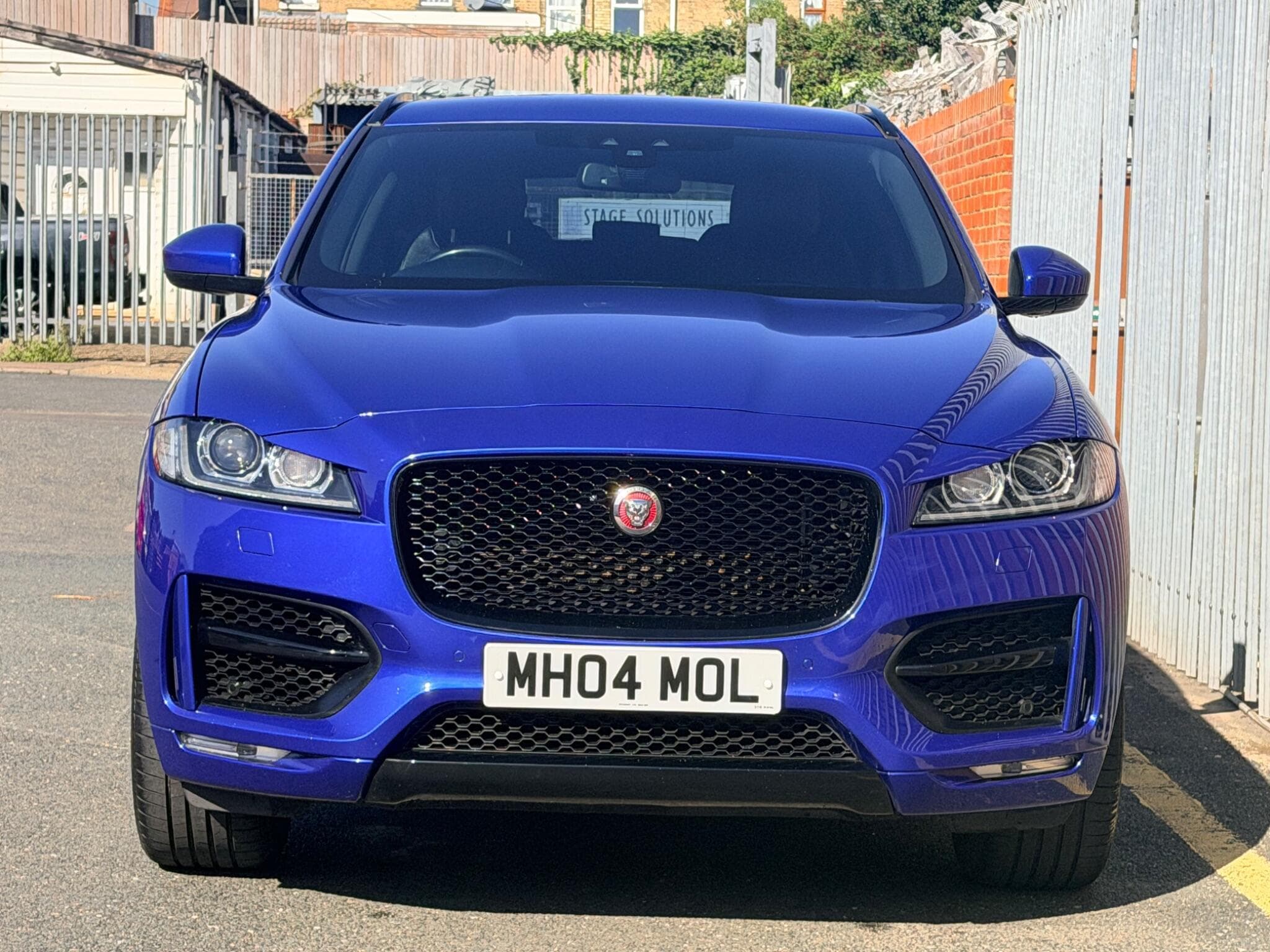 2017 Jaguar F-PACE - Image 4