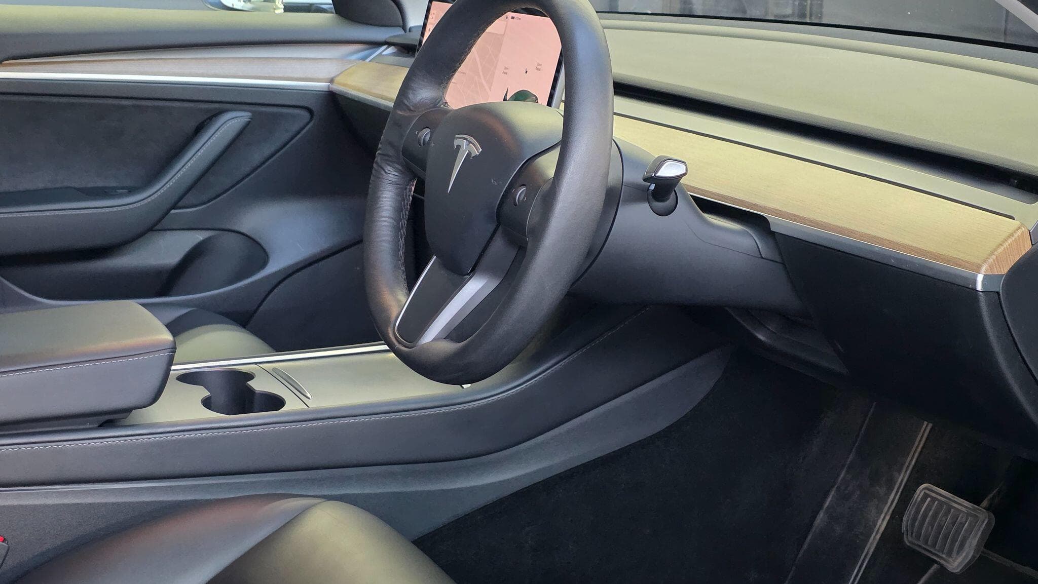 2021 Tesla Model 3 - Thumbnail 4