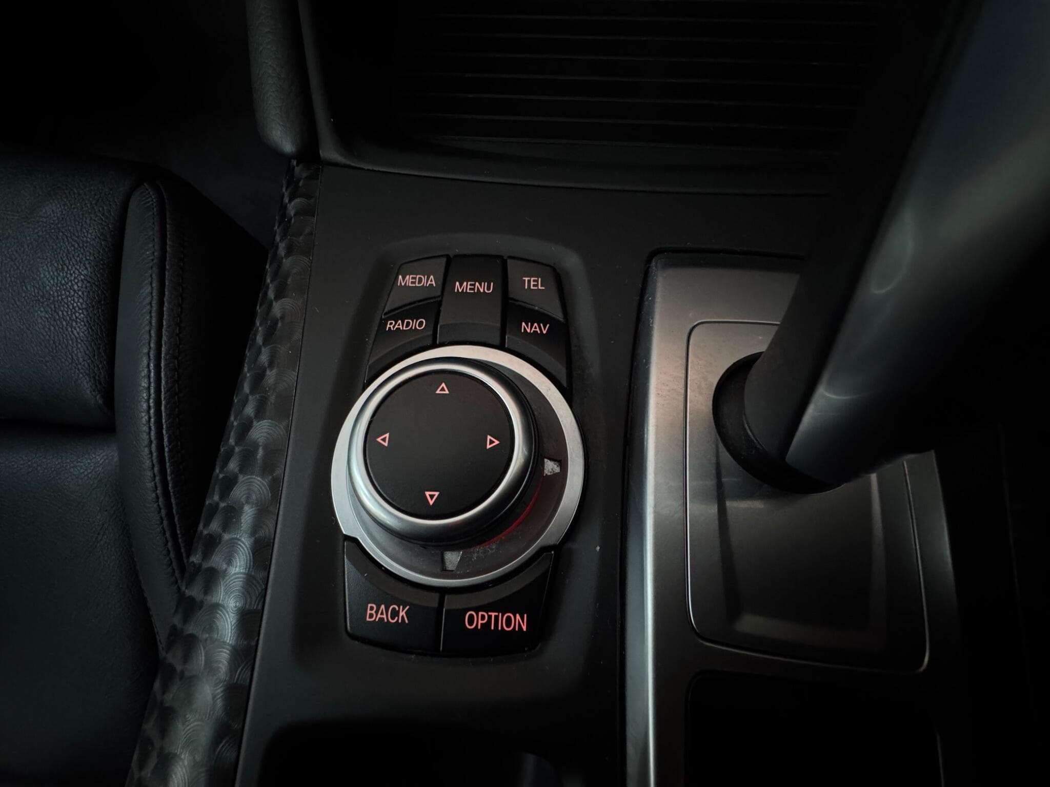 2014 BMW X6 - Thumbnail 21