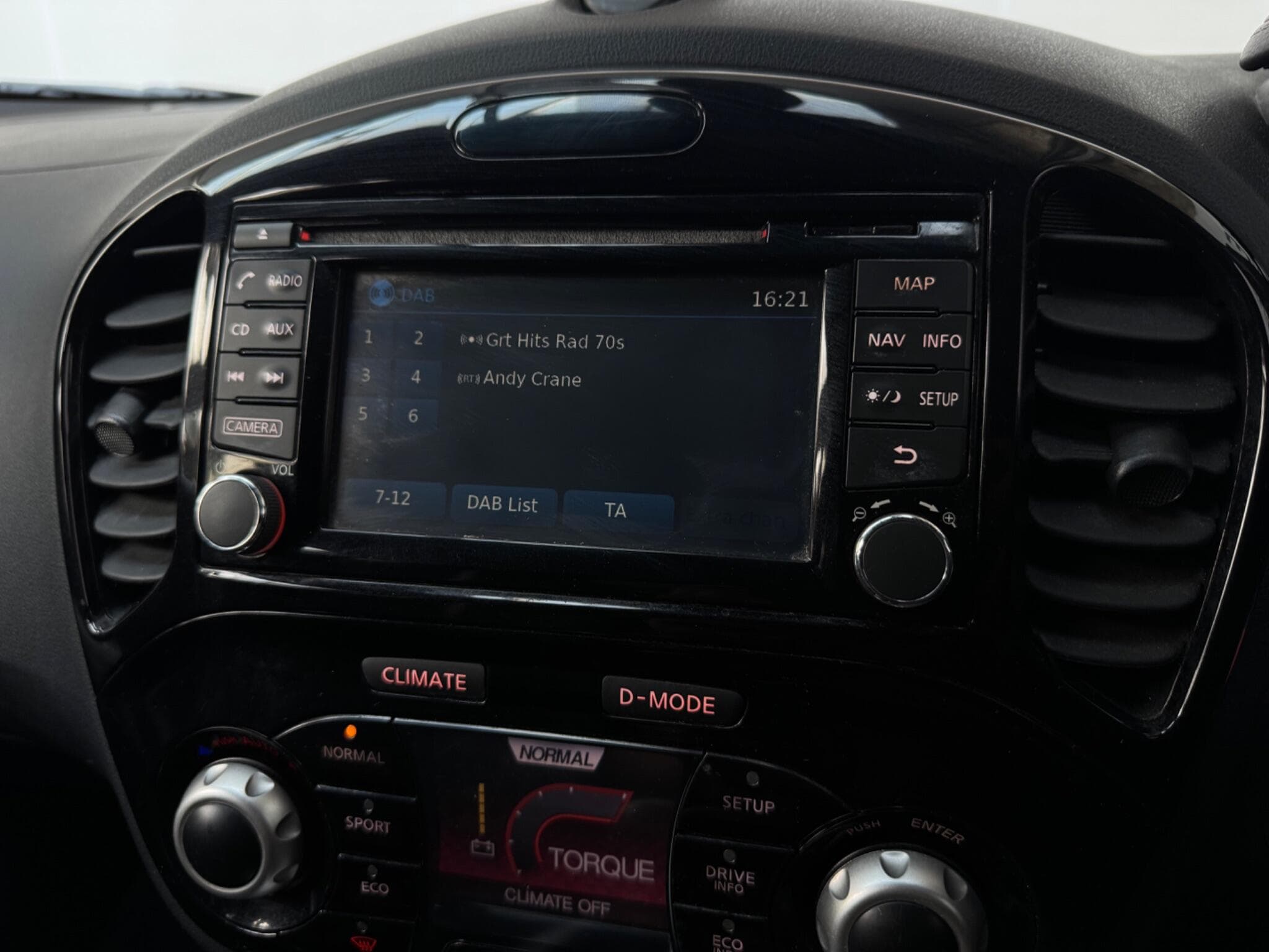 2014 Nissan Juke - Thumbnail 15