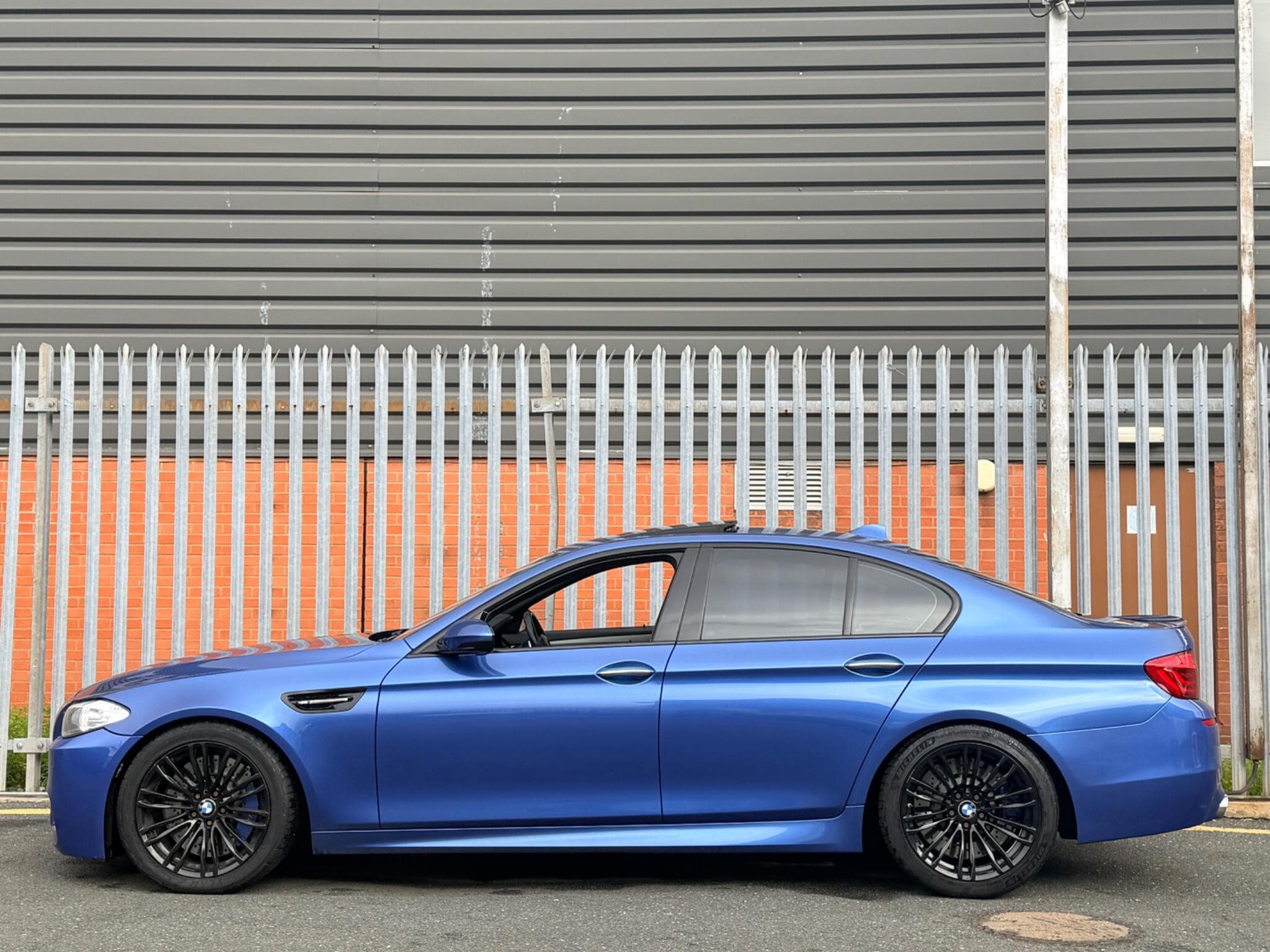2013 BMW M5 - Thumbnail 11