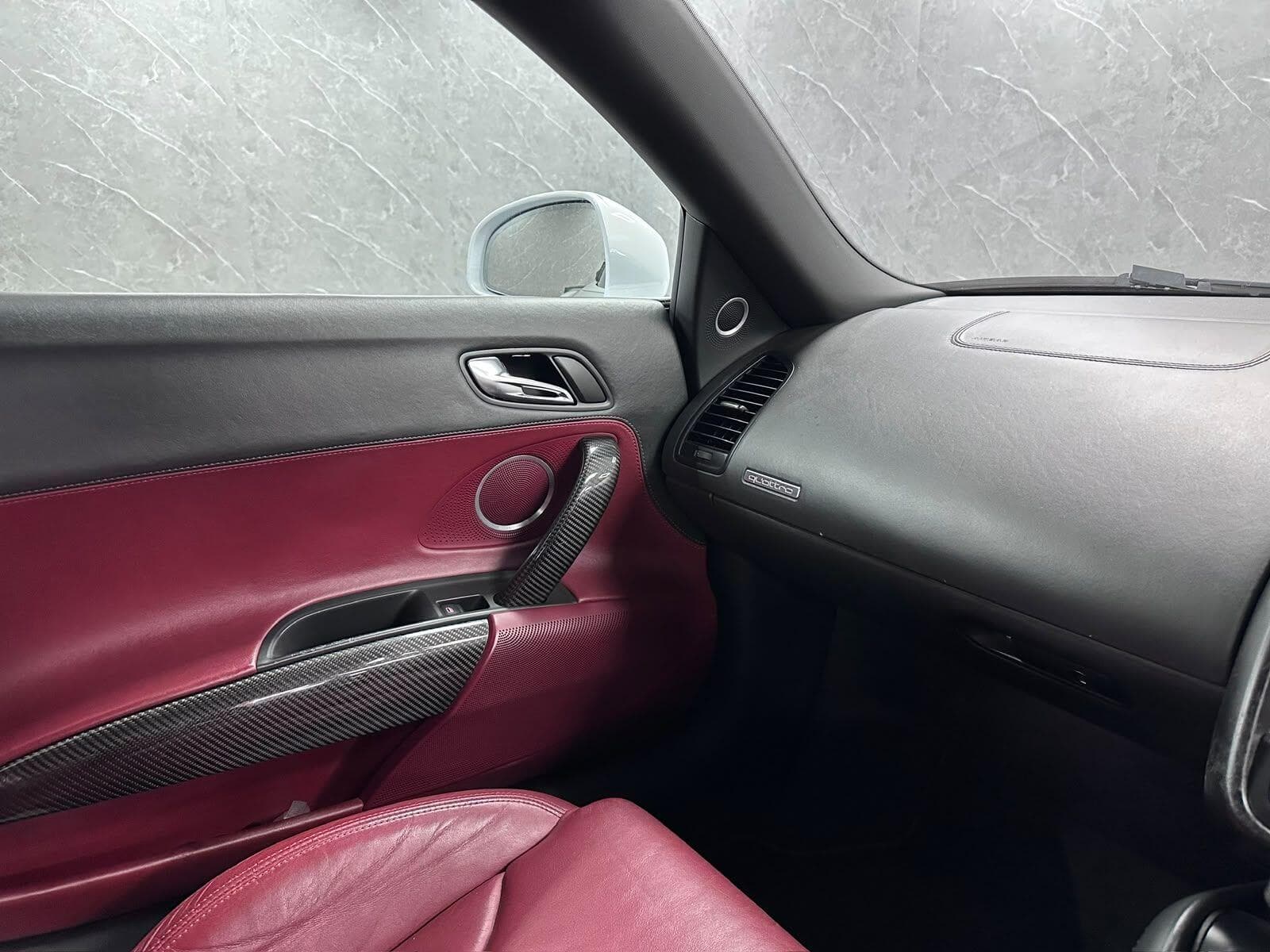 2010 Audi R8 - Thumbnail 15