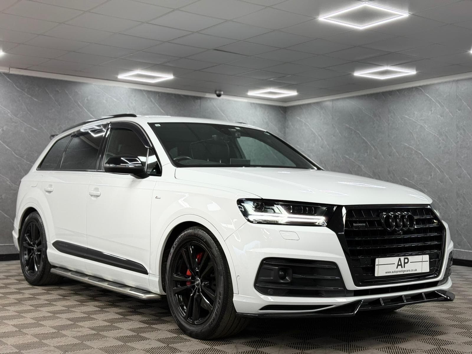 2017 Audi Q7 - Thumbnail 32
