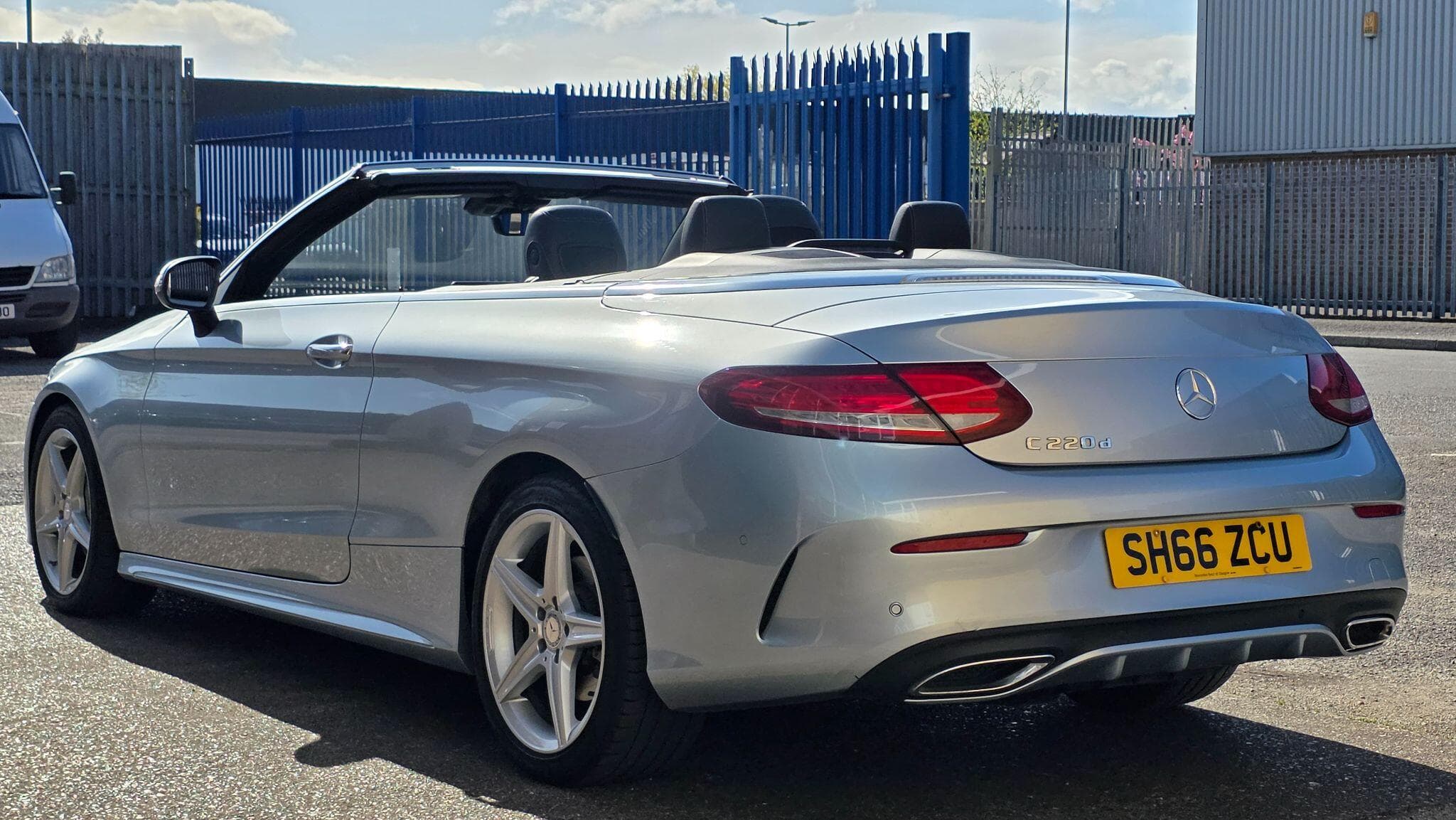 2016 Mercedes-Benz C Class - Image 4
