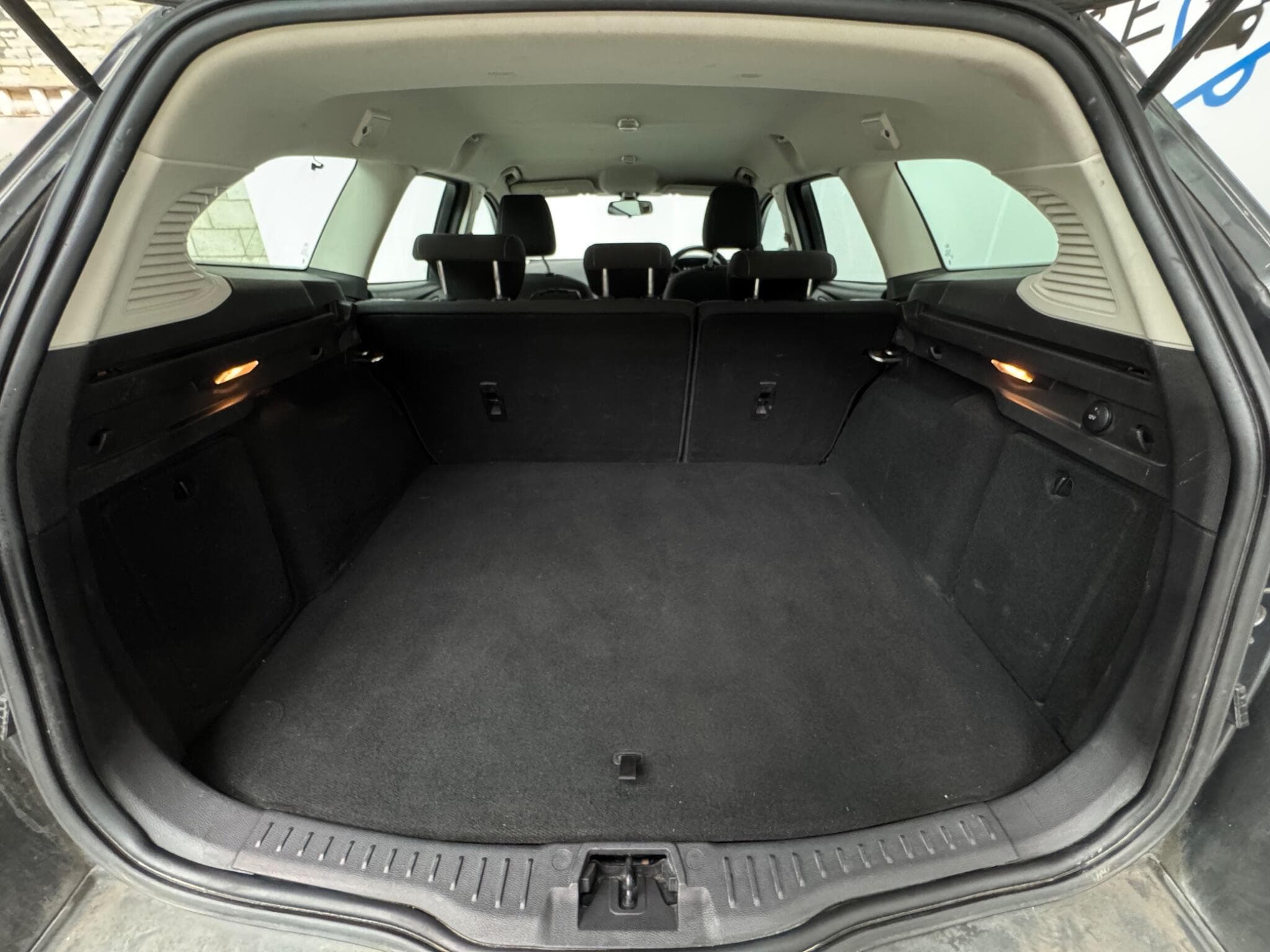 2015 Ford Focus - Thumbnail 24