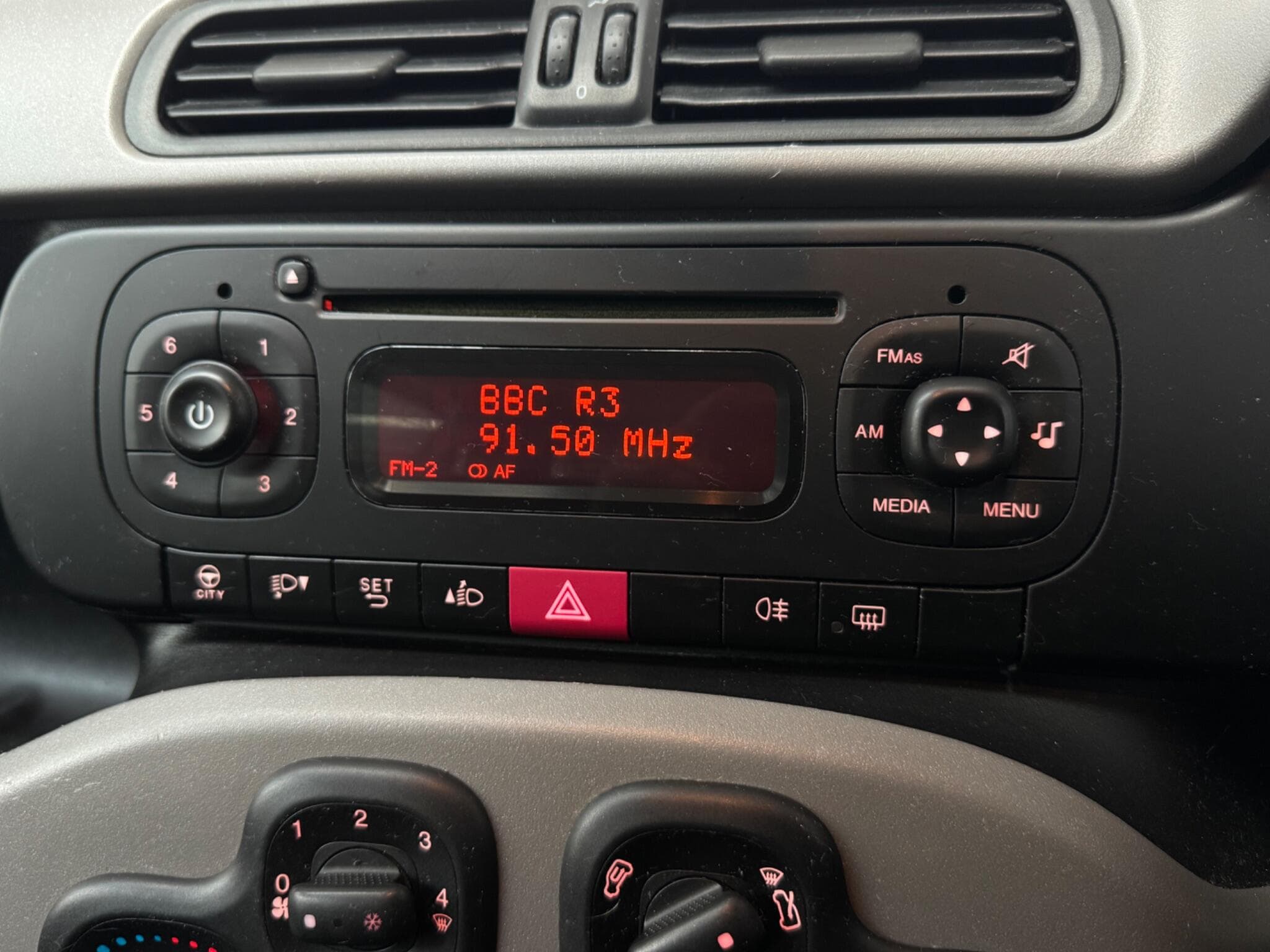 2015 Fiat Panda - Thumbnail 12