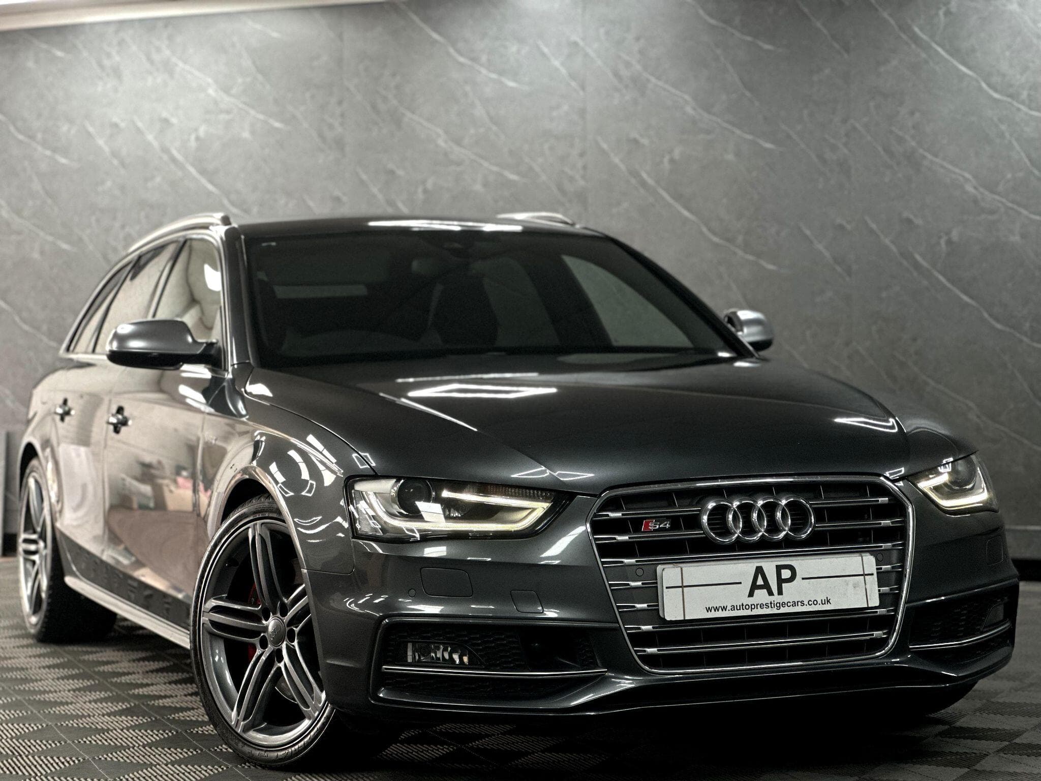 2015 Audi S4 Avant - Main