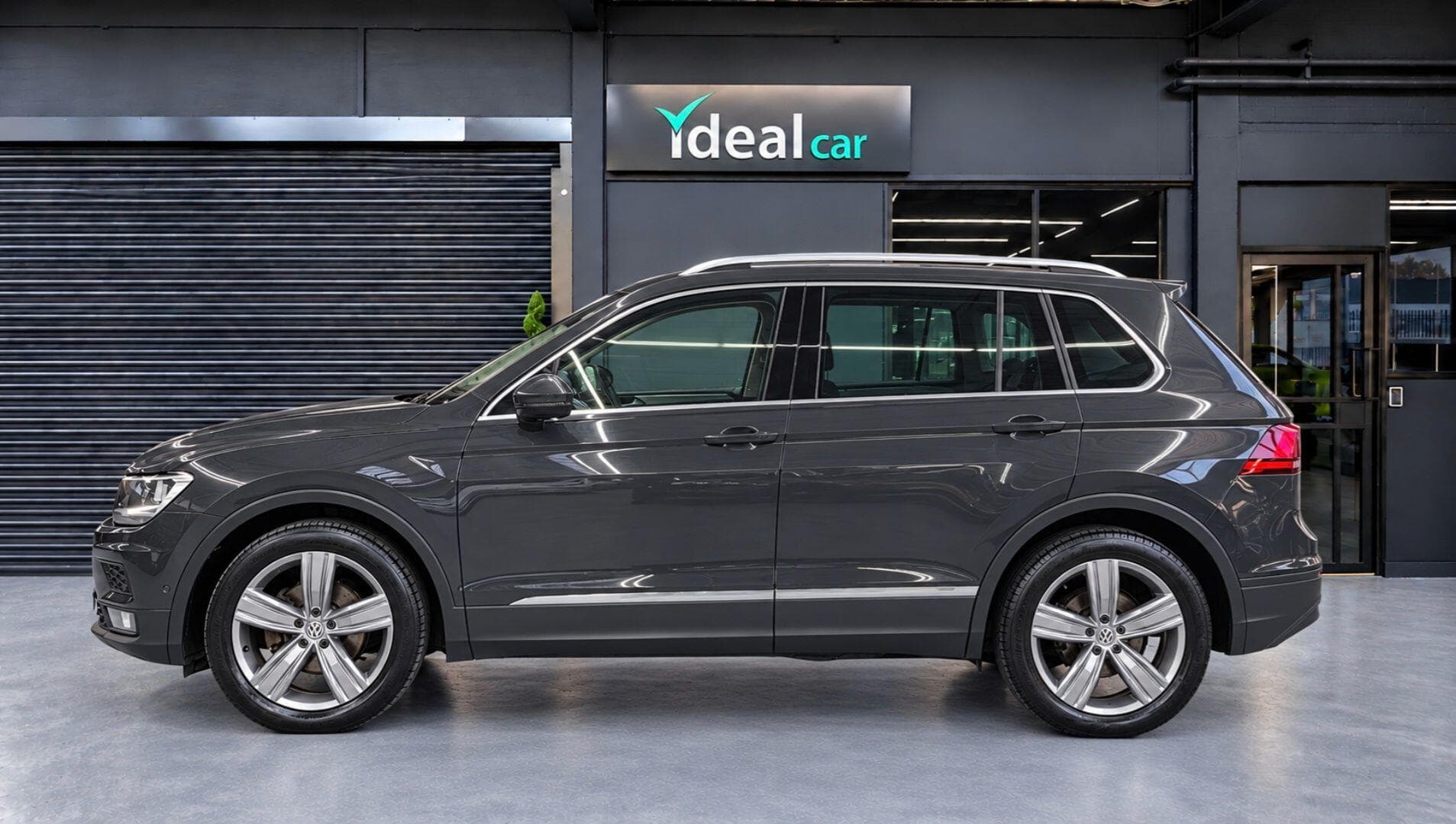 2019 Volkswagen Tiguan - Thumbnail 4