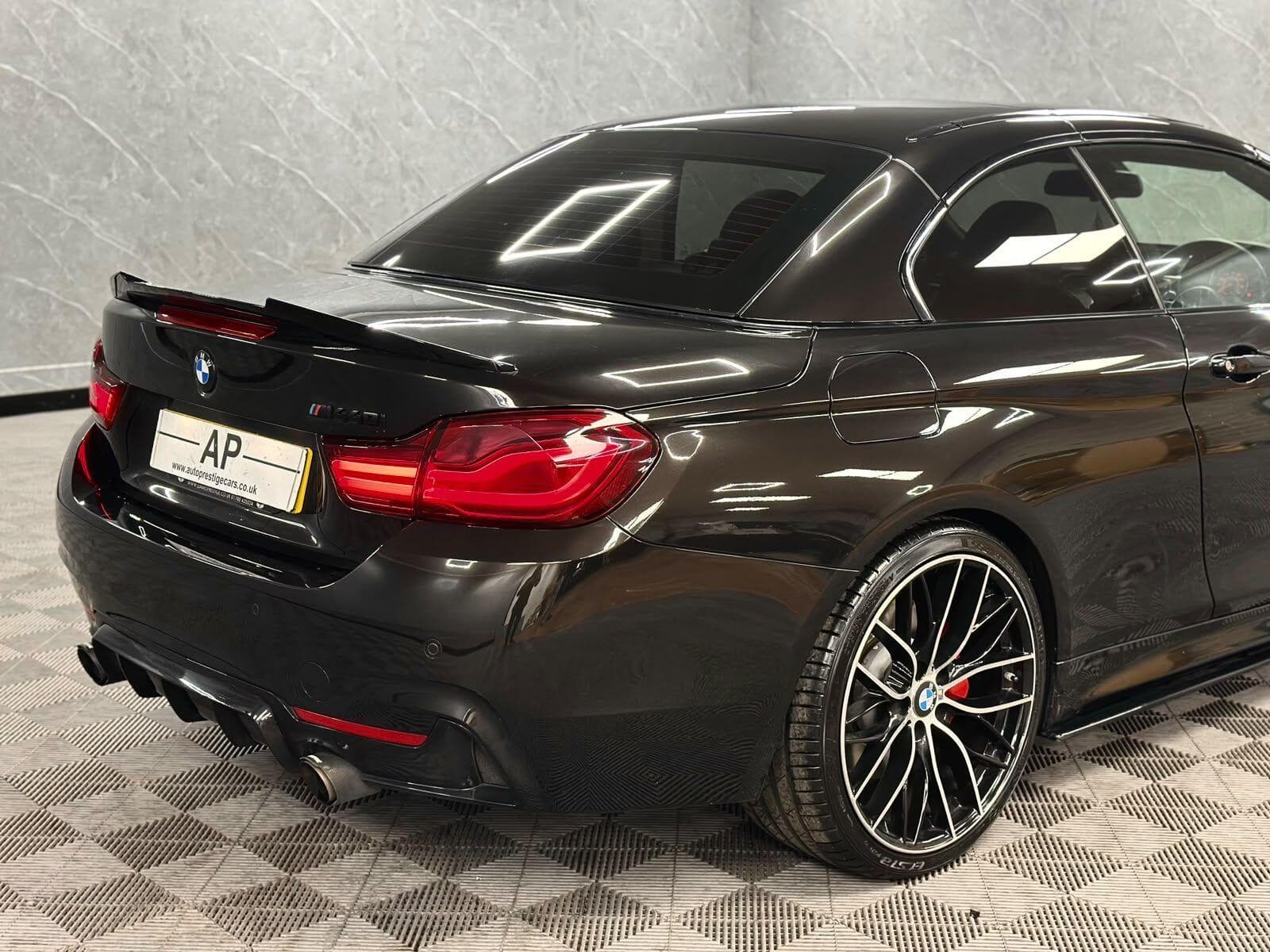 2017 BMW 4 Series - Thumbnail 29