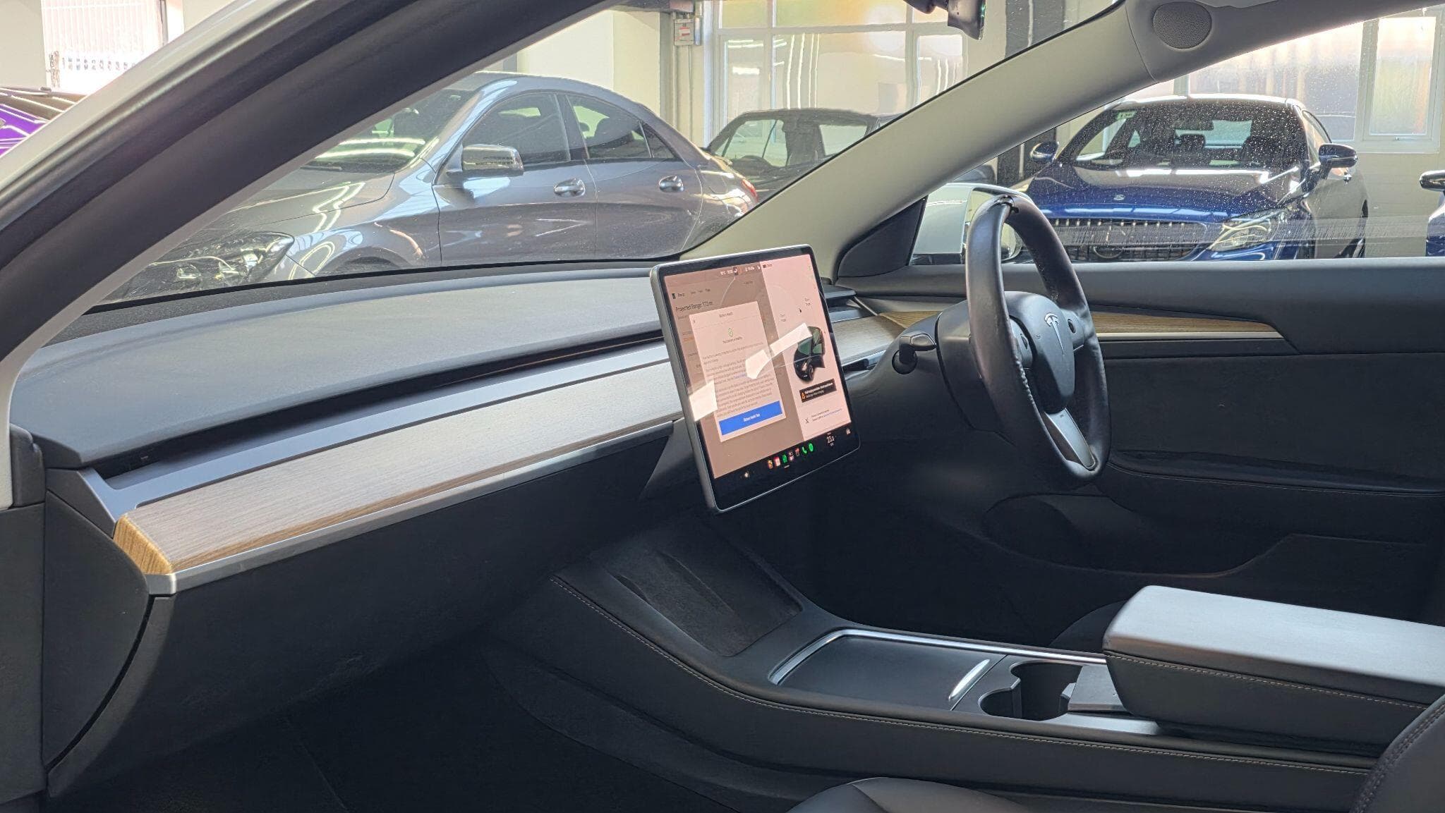 2021 Tesla Model 3 - Thumbnail 9