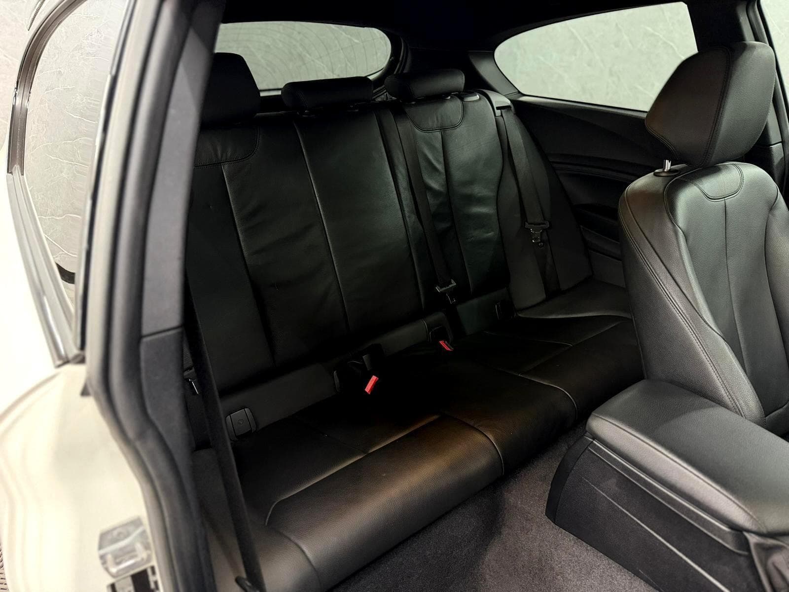 2019 BMW 1 Series - Thumbnail 54