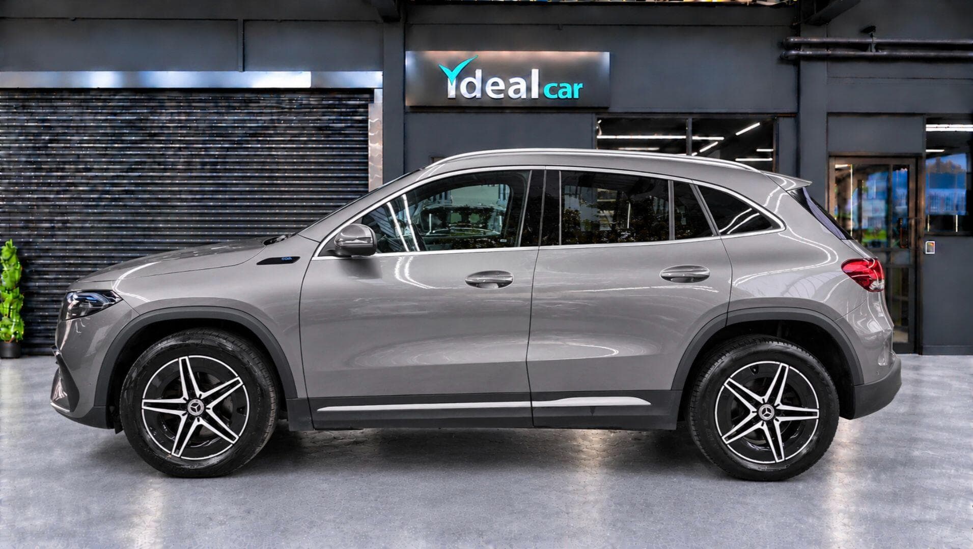 2022 Mercedes-Benz EQA - Image 4