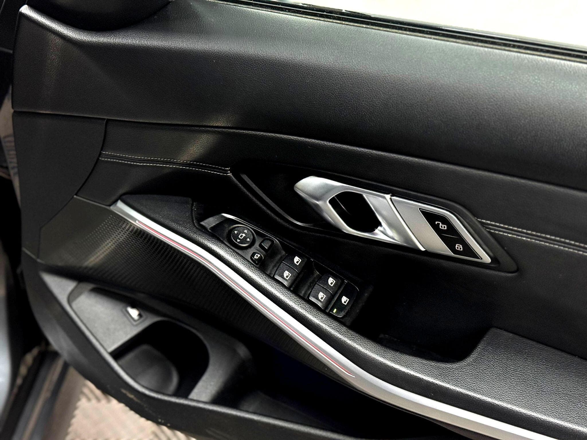 2019 BMW 3 Series - Thumbnail 17