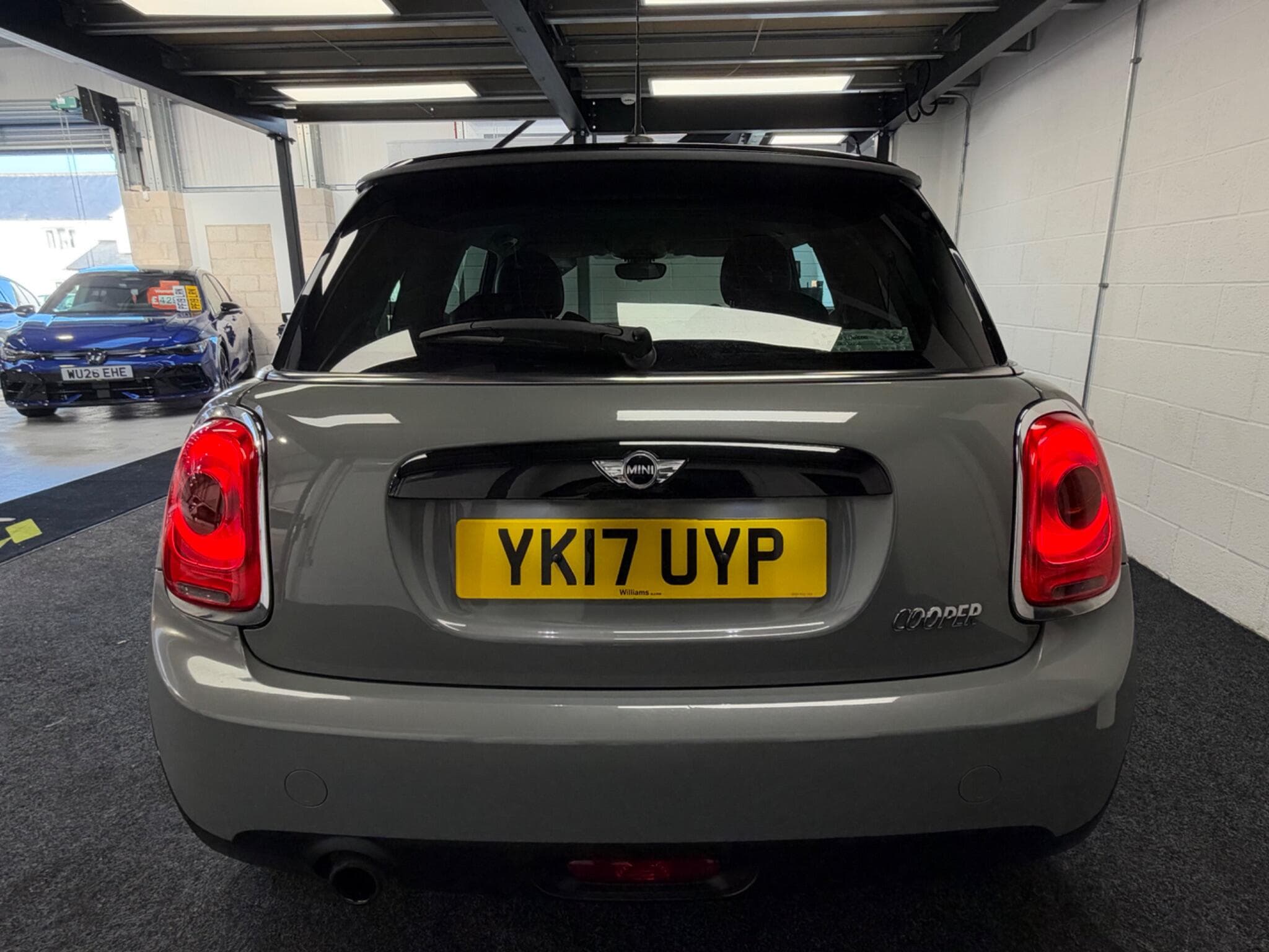 2017 MINI Hatch - Thumbnail 8