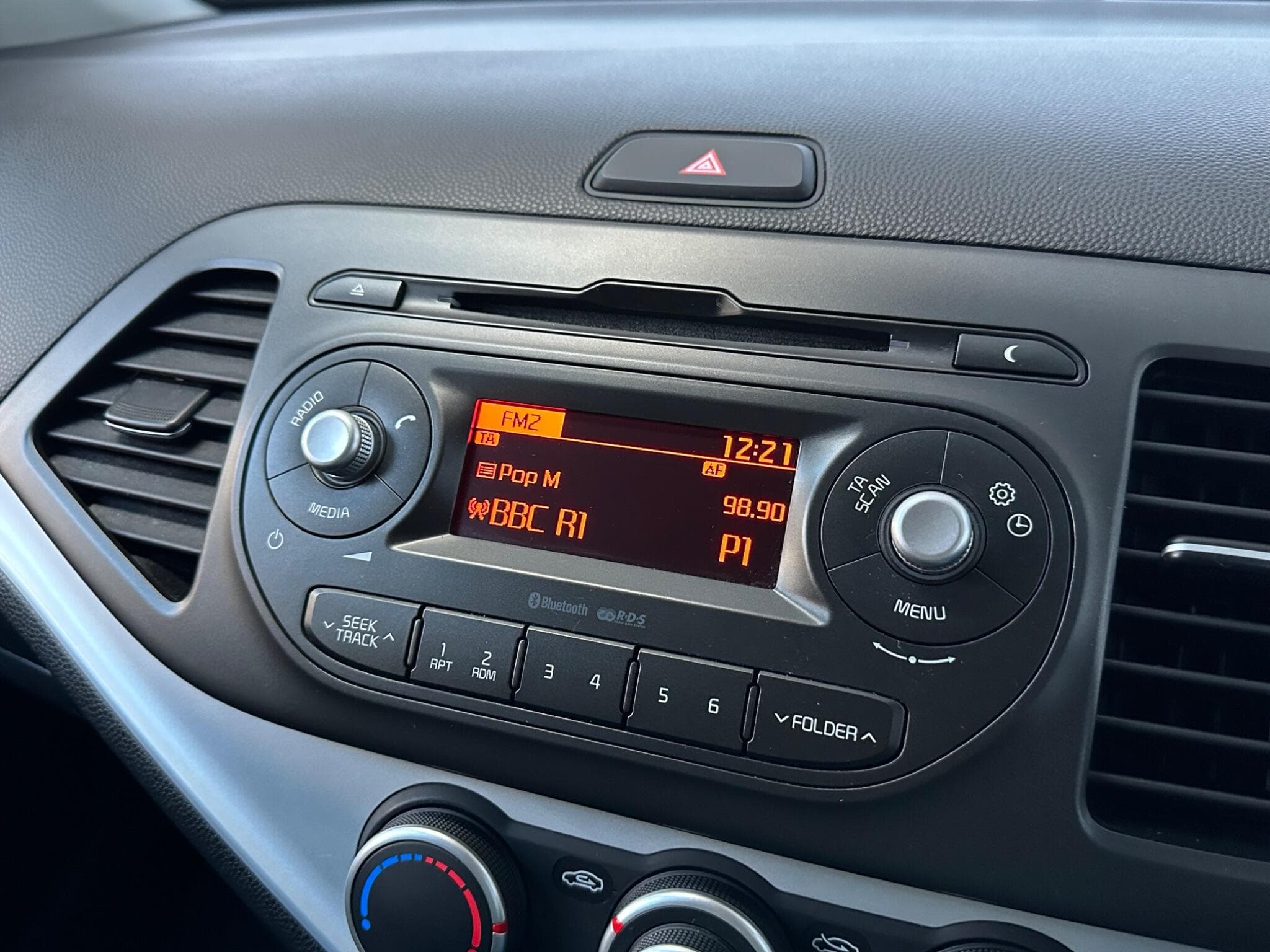 2016 Kia Picanto - Thumbnail 14