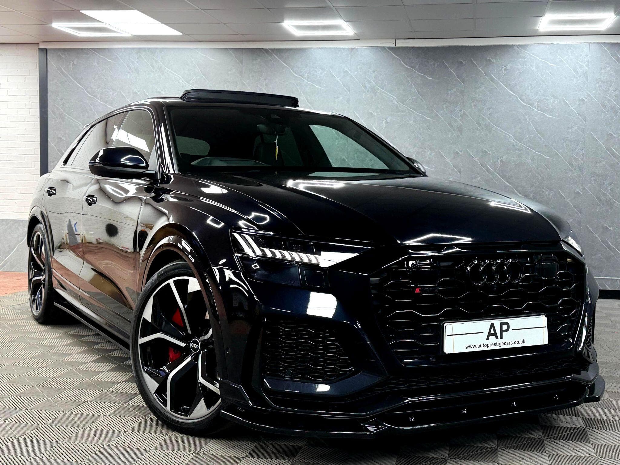 2021 Audi RSQ8 - Thumbnail 4