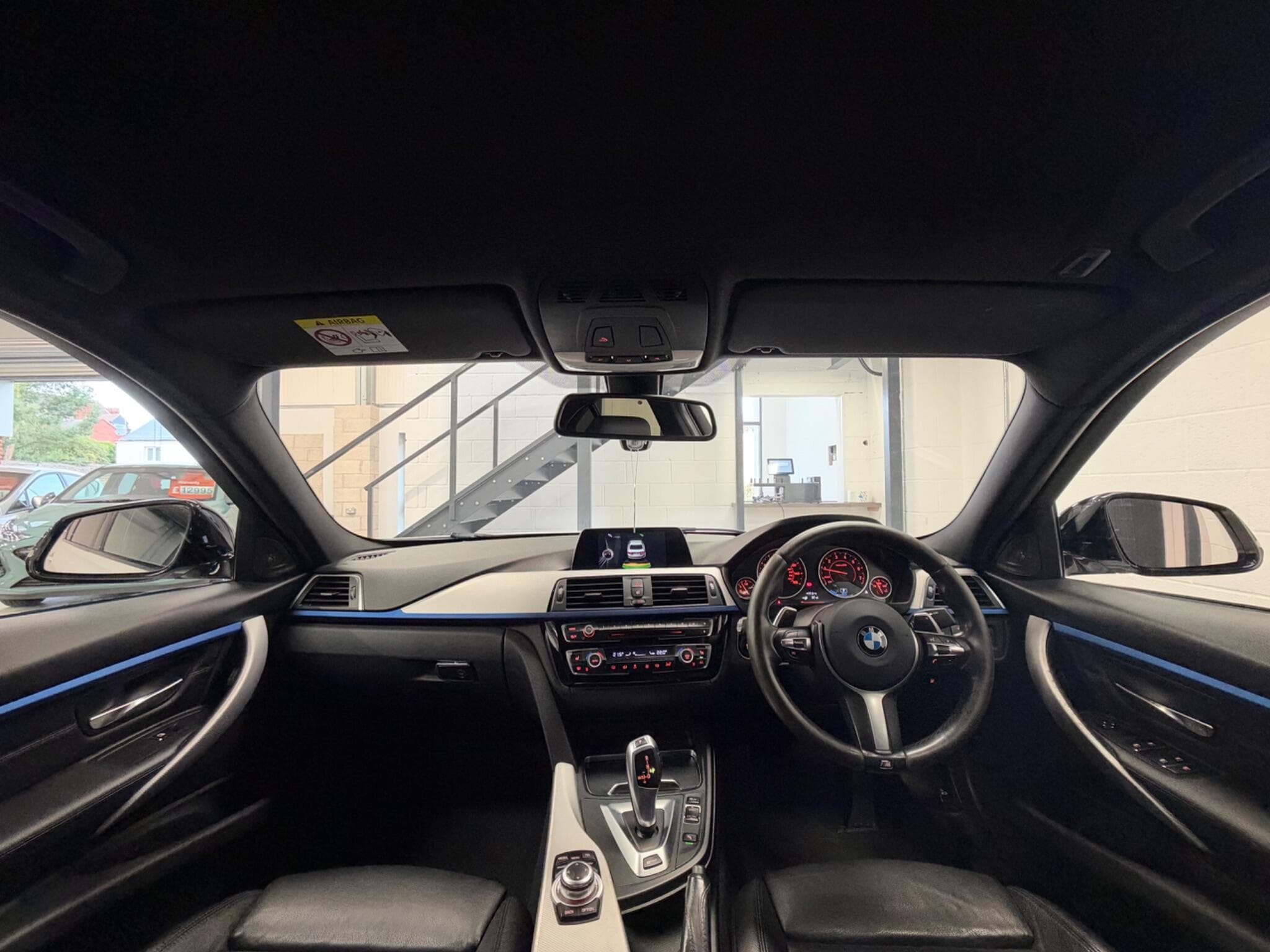 2017 BMW 3 Series - Thumbnail 16